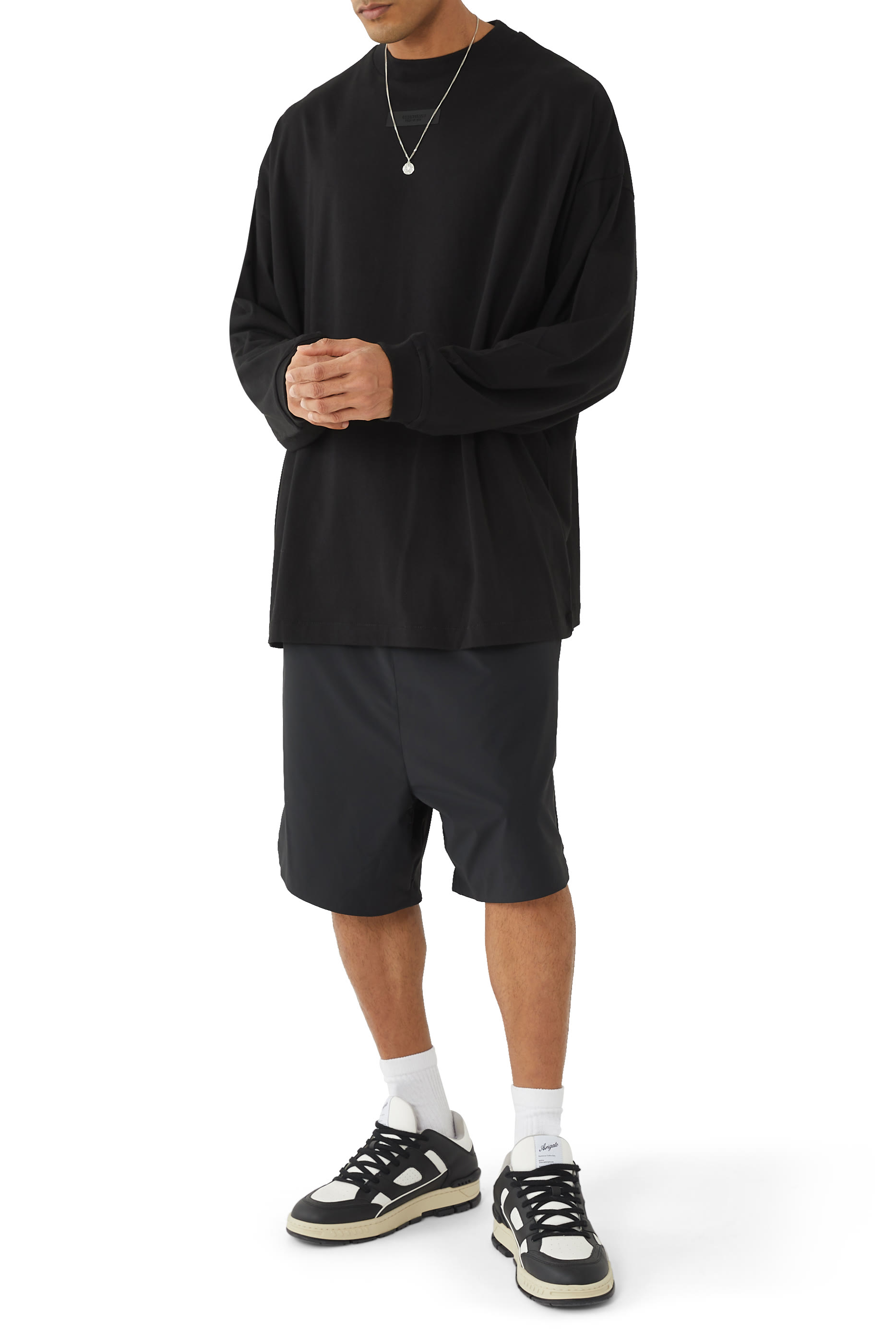 تيشيرت بأكمام طويلة بشعار الماركة