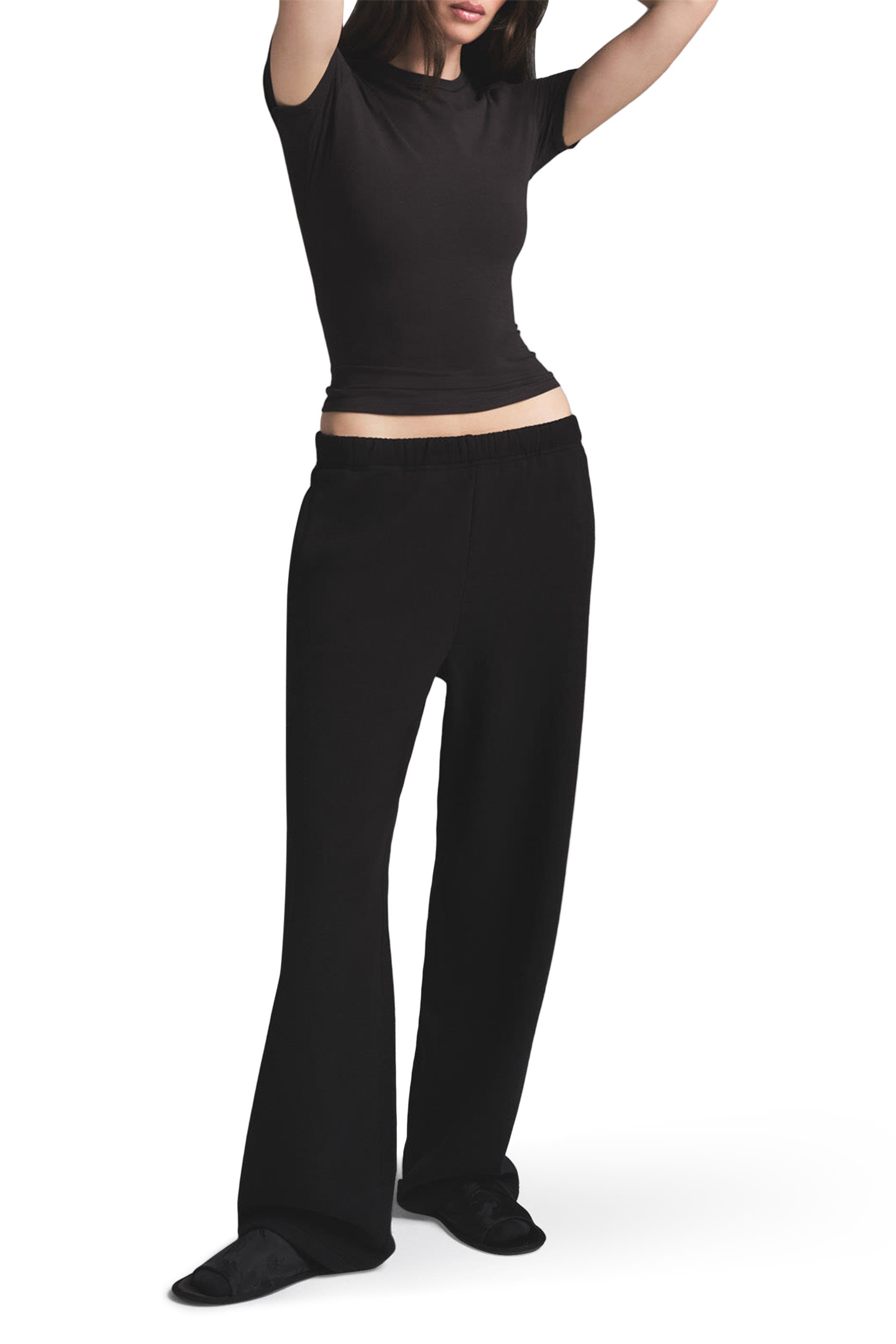 بنطال كلاسيكي بقصة ساق مستقيمة