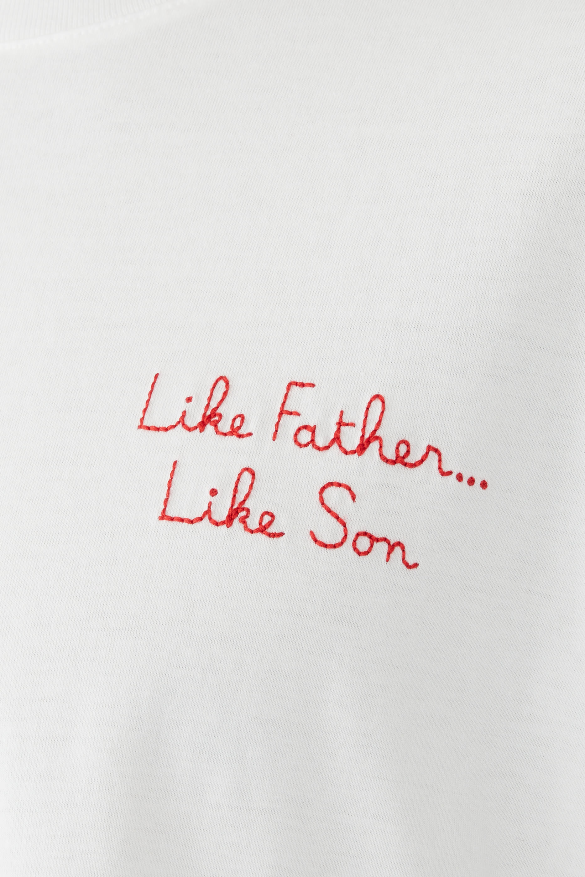 تيشرت بطبعة بارت اند هومر