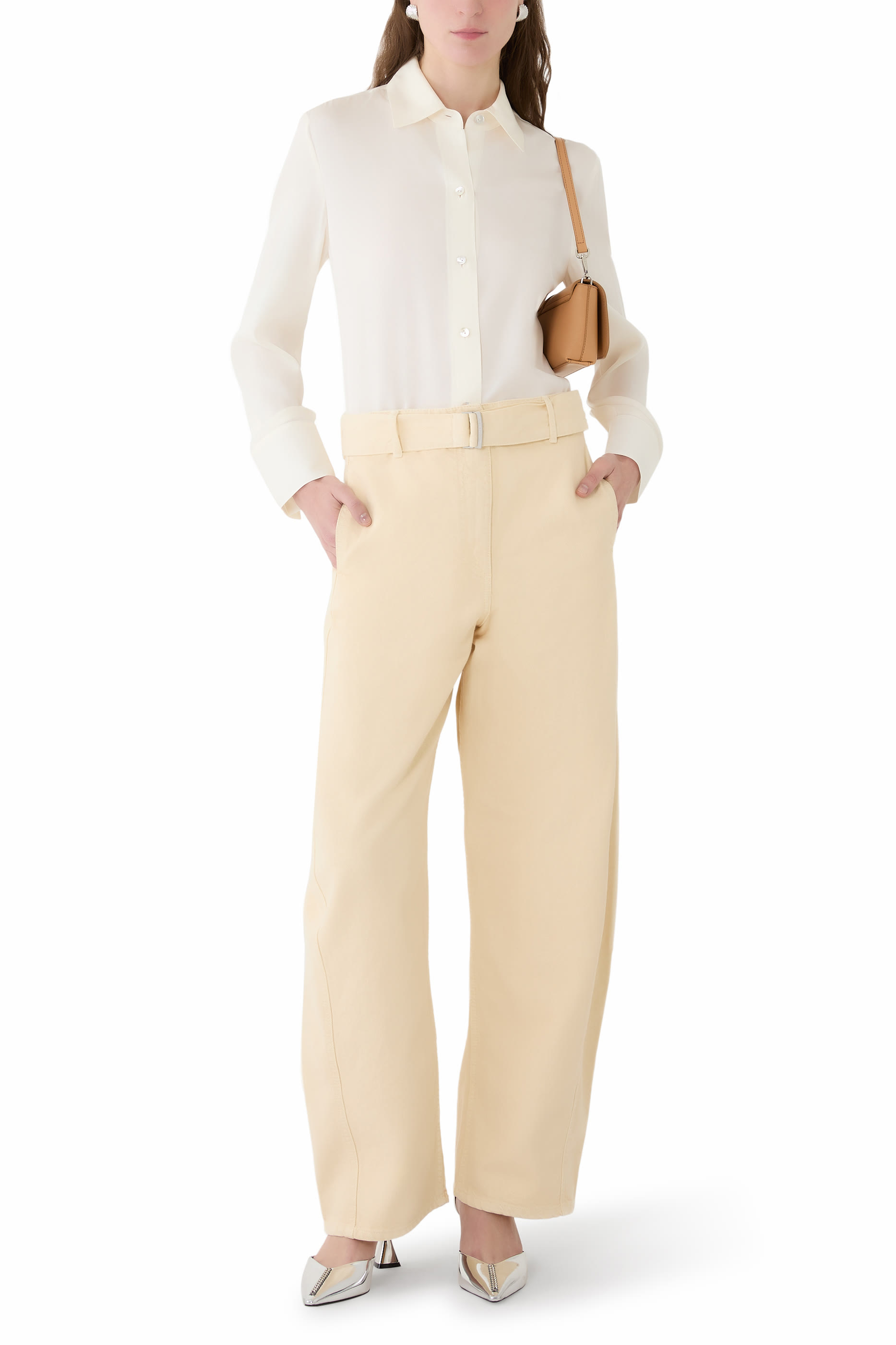 بلوزة بأزرار حرير مطاطي