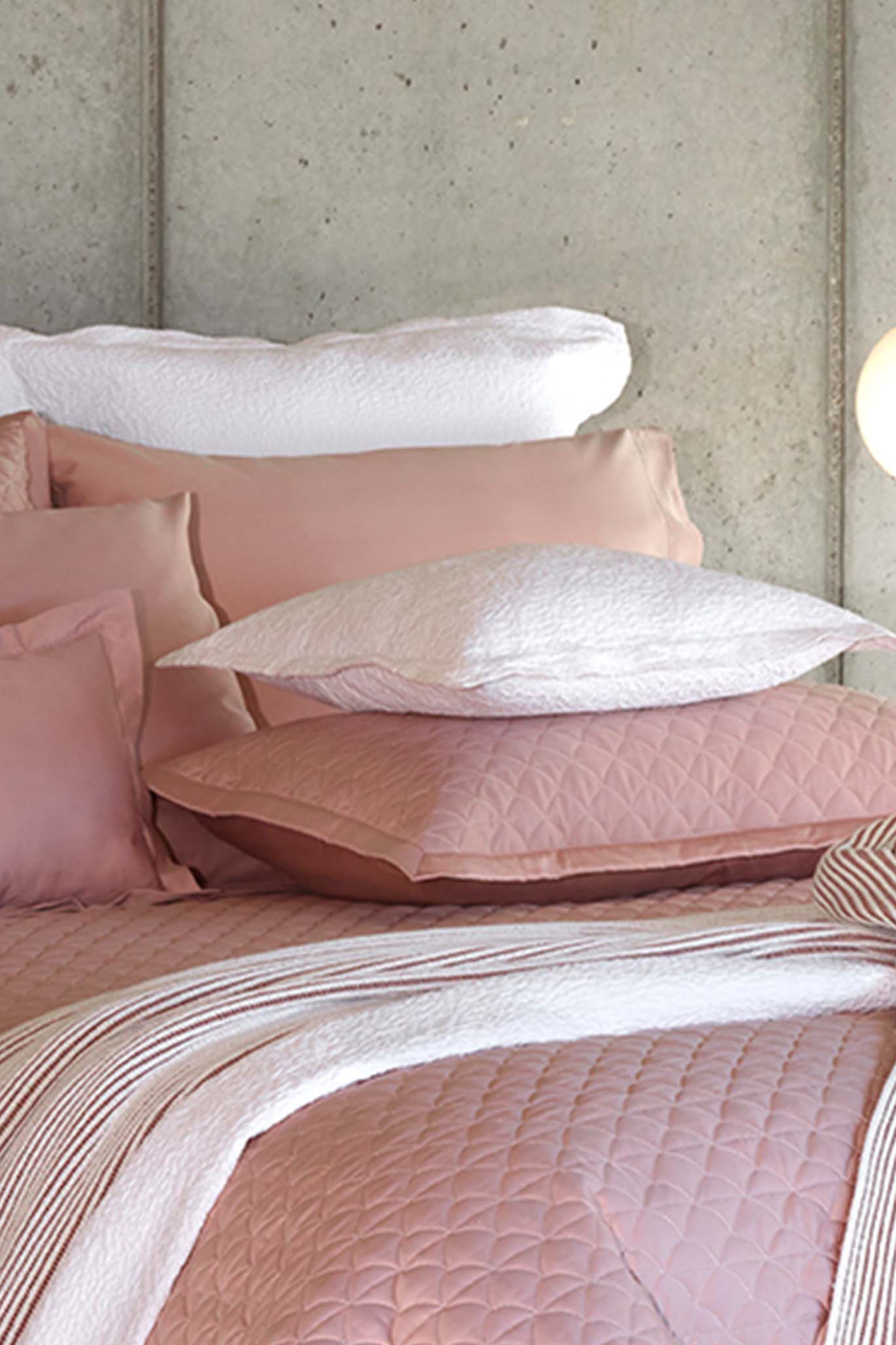 وسادة سوافي مبطنة