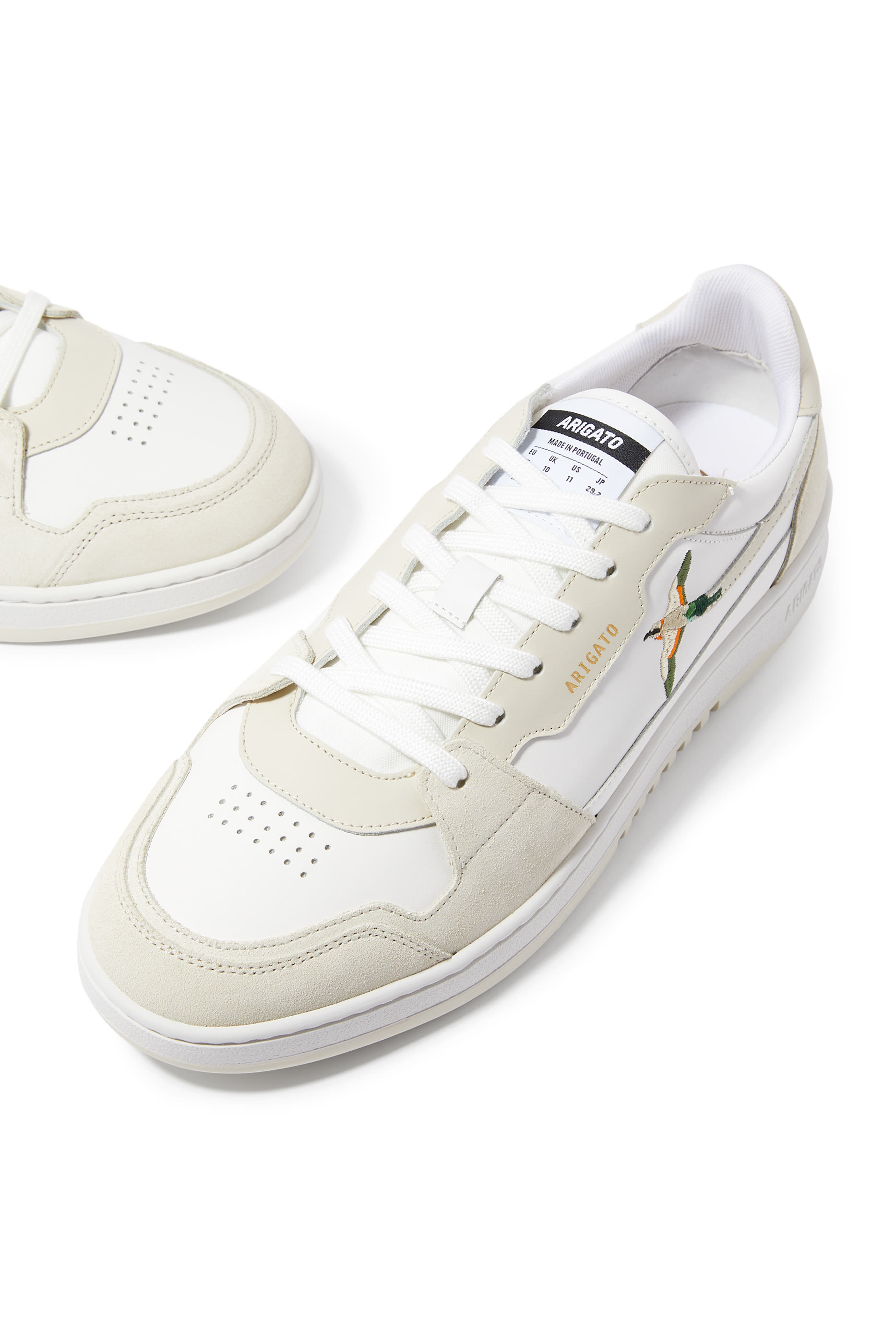 سنيكرز دايس لو مزين بطائر آكل النحل