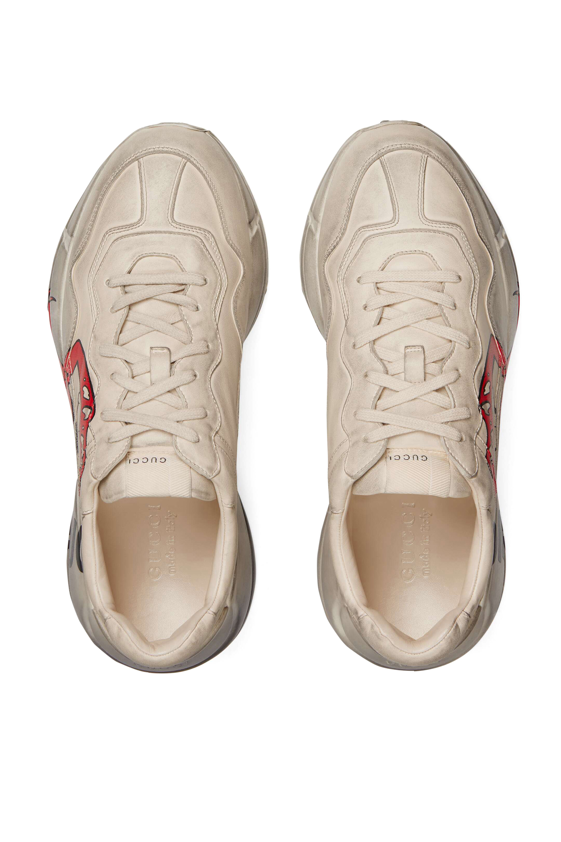 سنيكرز رايثون بطبعة فم