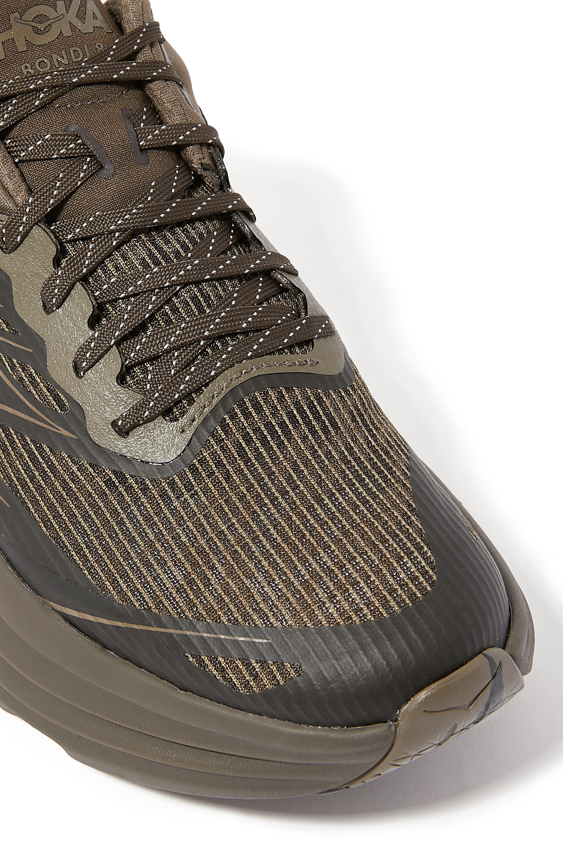 سنيكرز ستيلث/تيك بوندي 8 بتصميم قفص