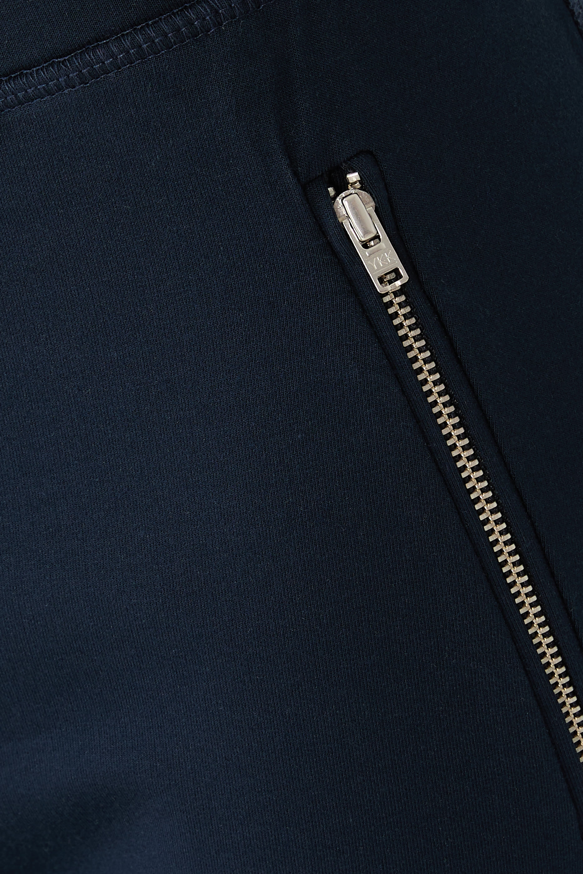 بنطال رياضي بقصة ضيقة وسحابات قطن عضوي جيرسيه