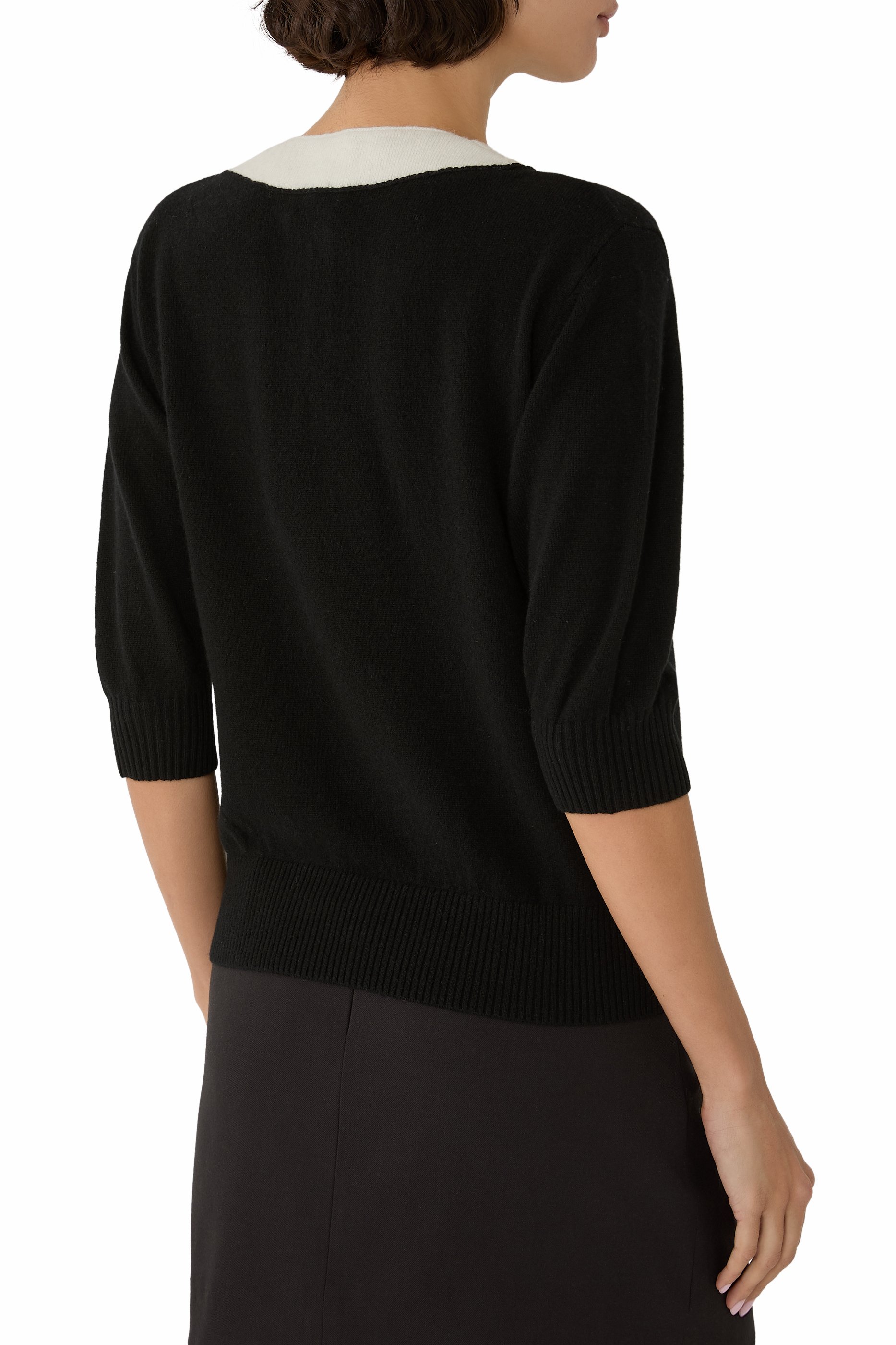 قميص بولو منسوج بتصميم خداع بصري