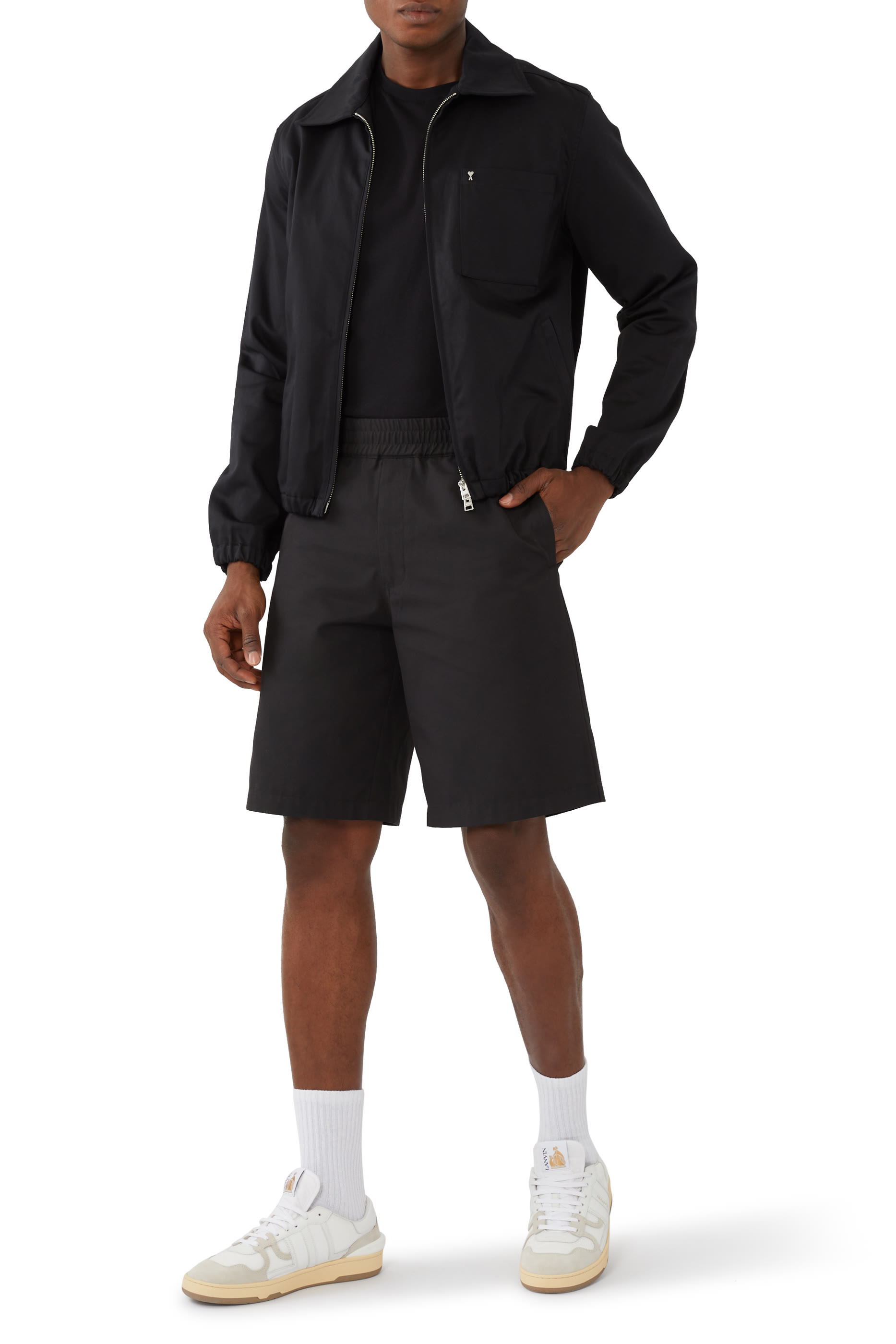 جاكيت ايه دي سي بسحاب