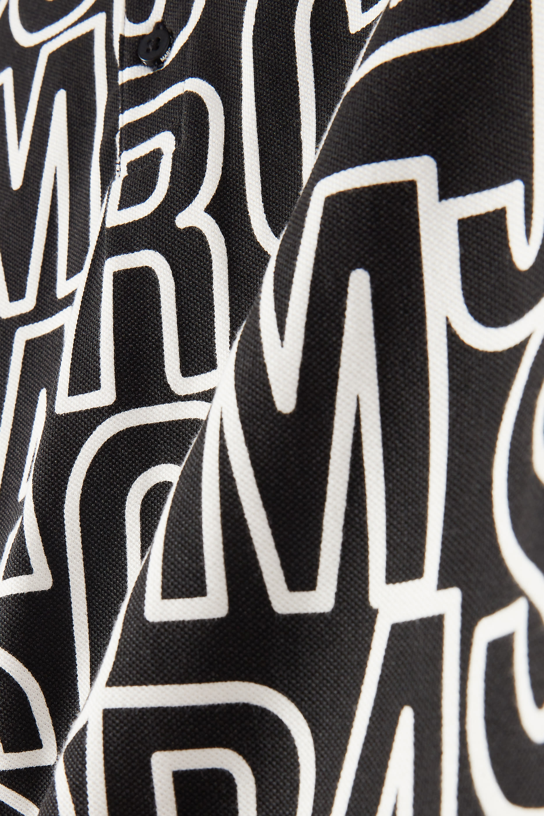 قميص بولو بحروف شعار الماركة للأطفال