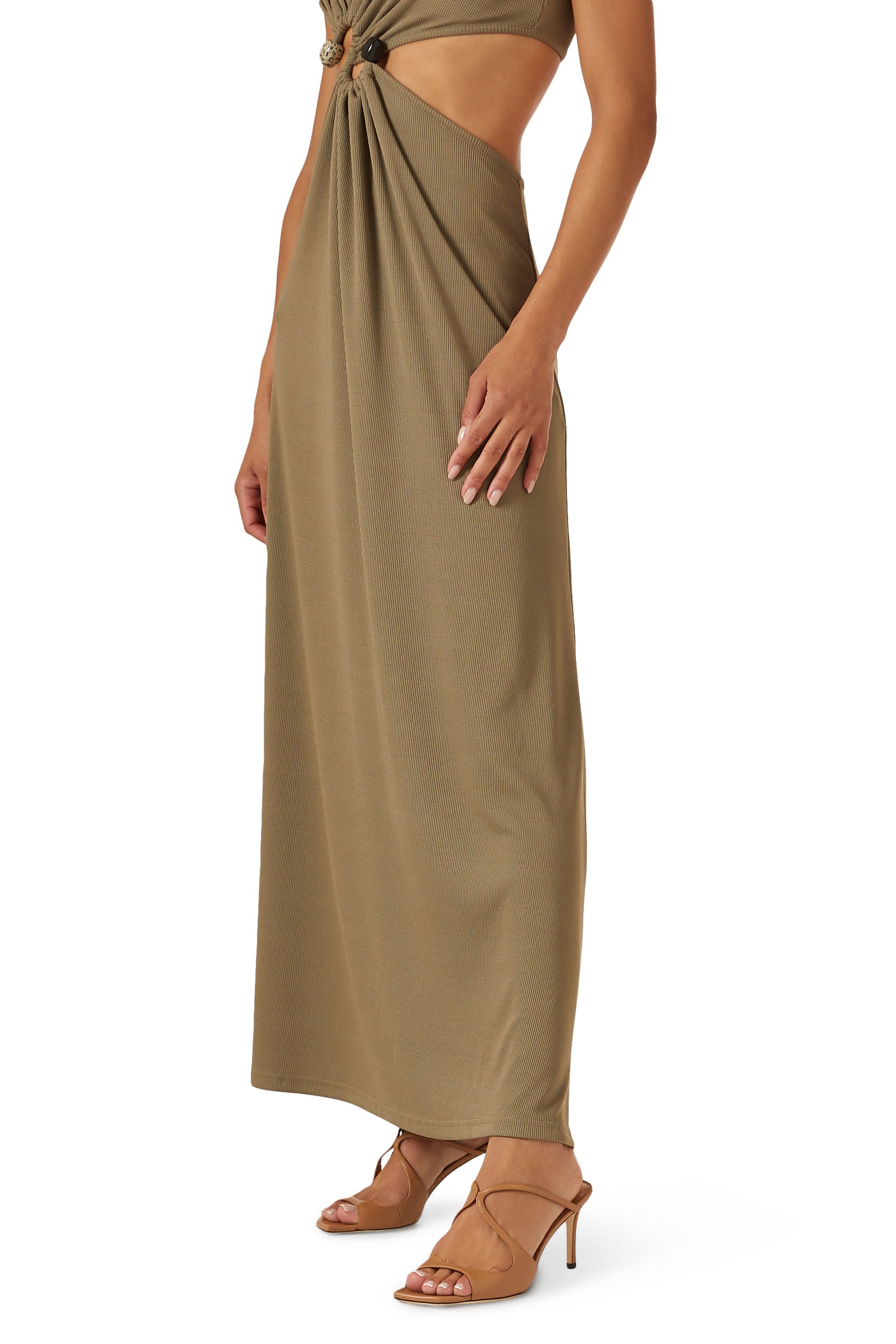 حذاء أنيس 75 مفتوح من الخلف جلد لامع