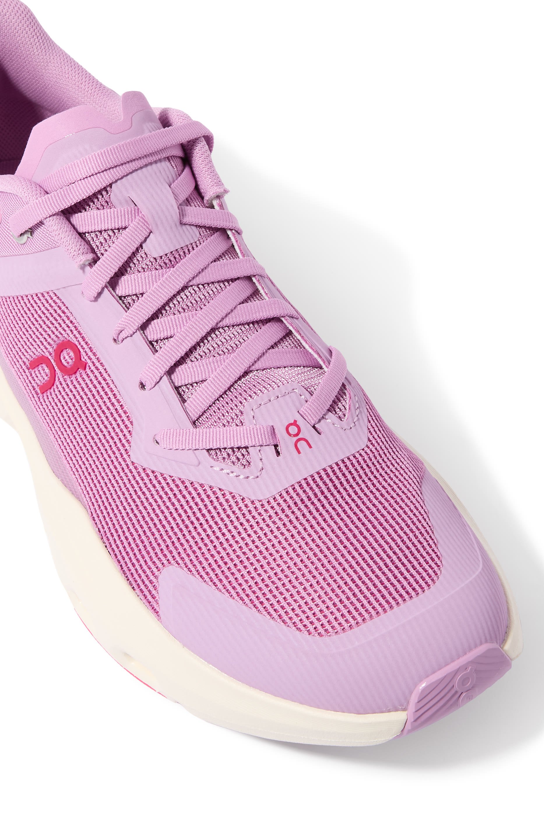 سنيكرز كلاود بيلس