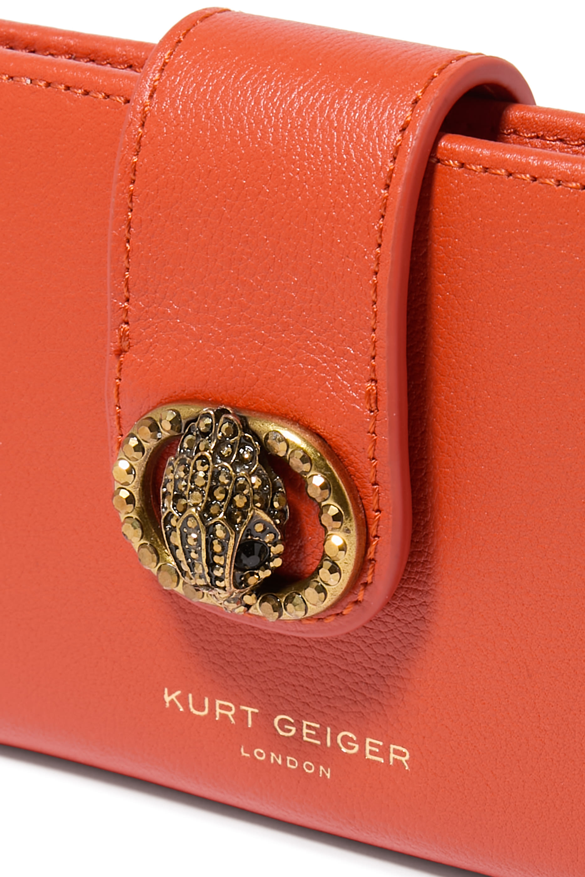 محفظة تشيلسي بتصميم قابل للطي