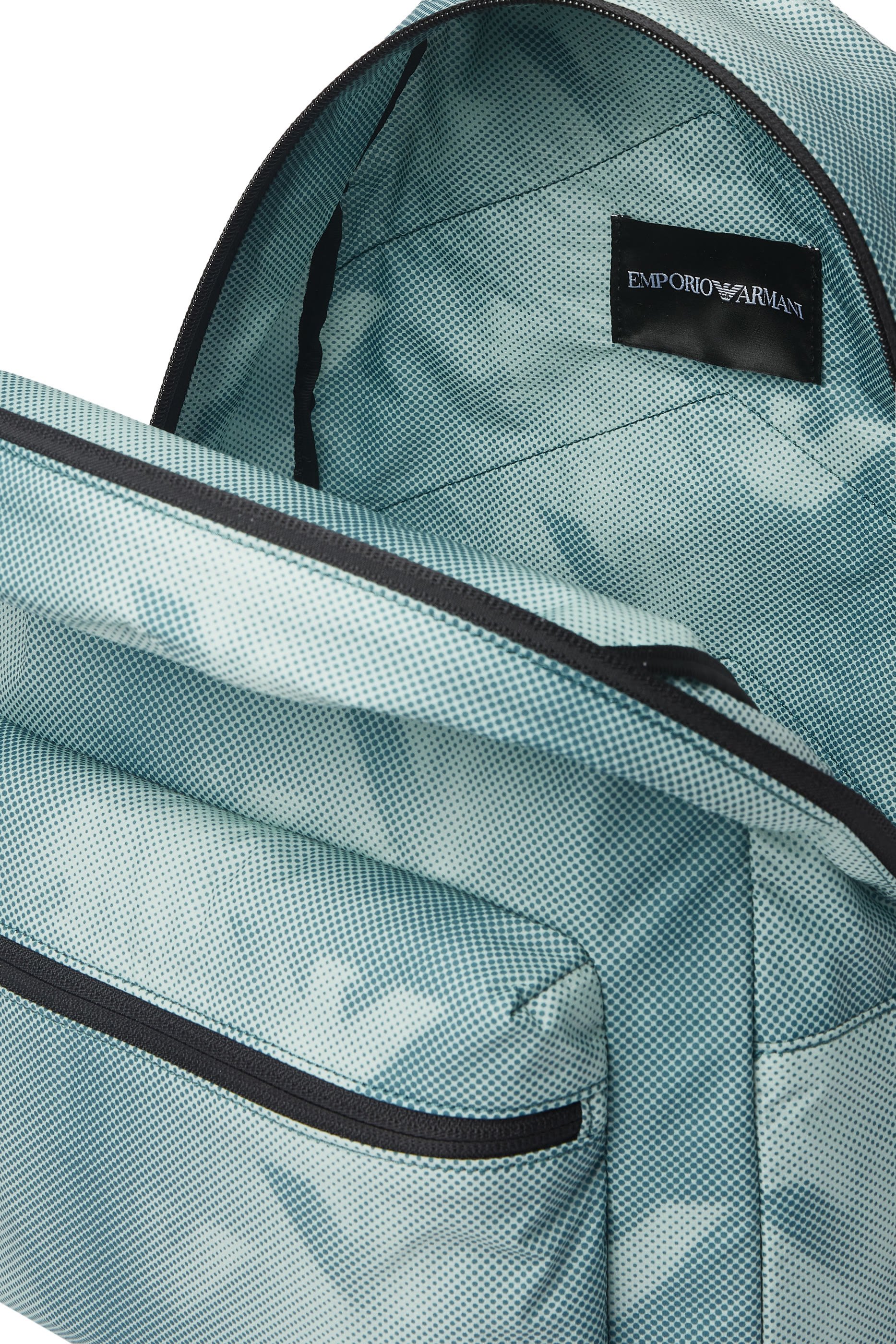 حقيبة ظهر بنقشات شعار الماركة بحجم كبير للأطفال