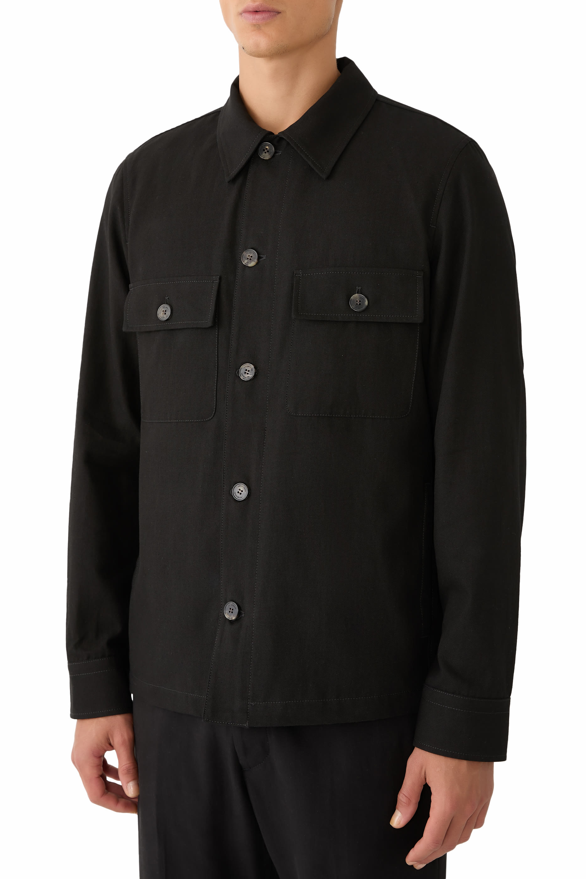 جاكيت بأزرار