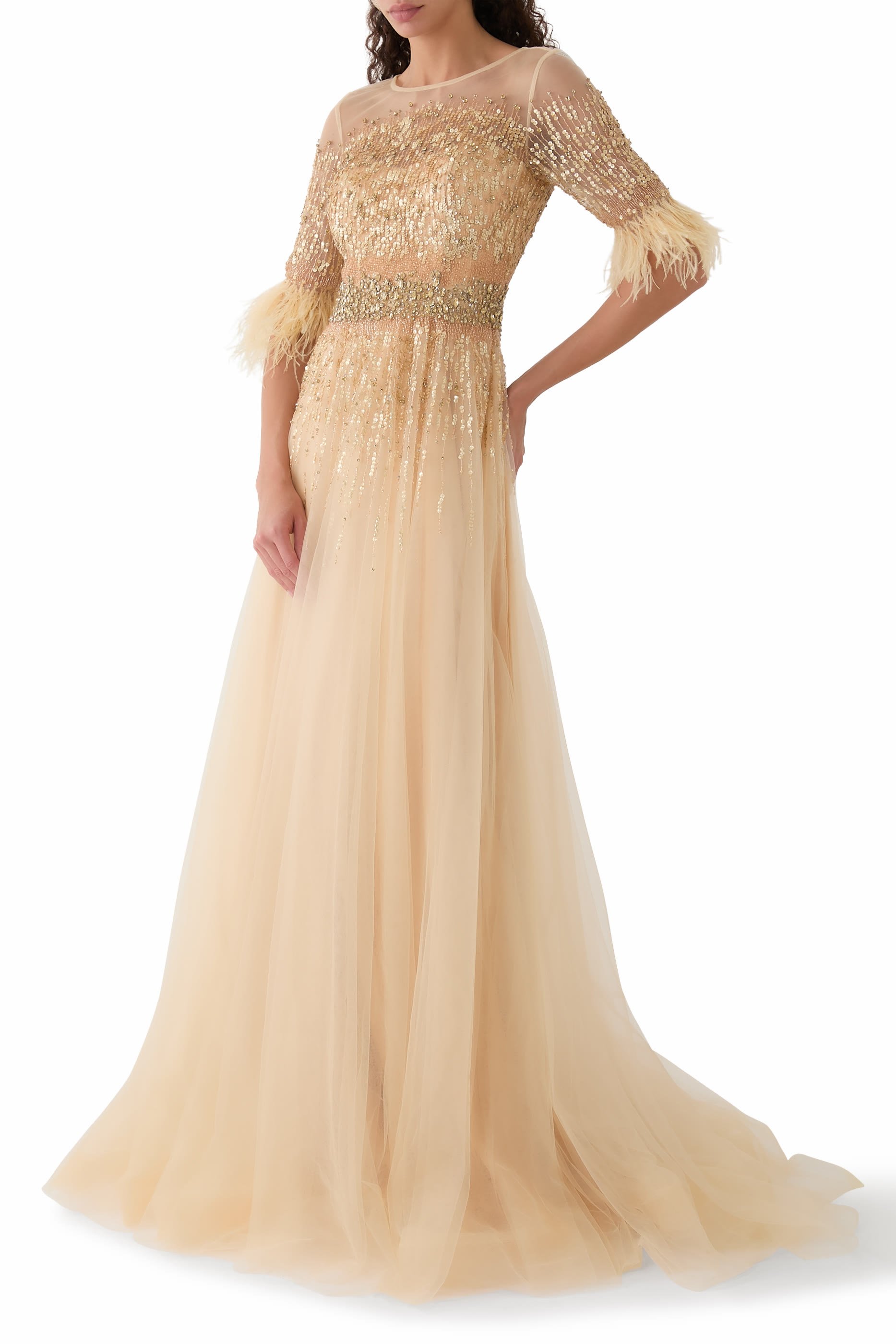 فستان سهرة تول مطرز بخرز