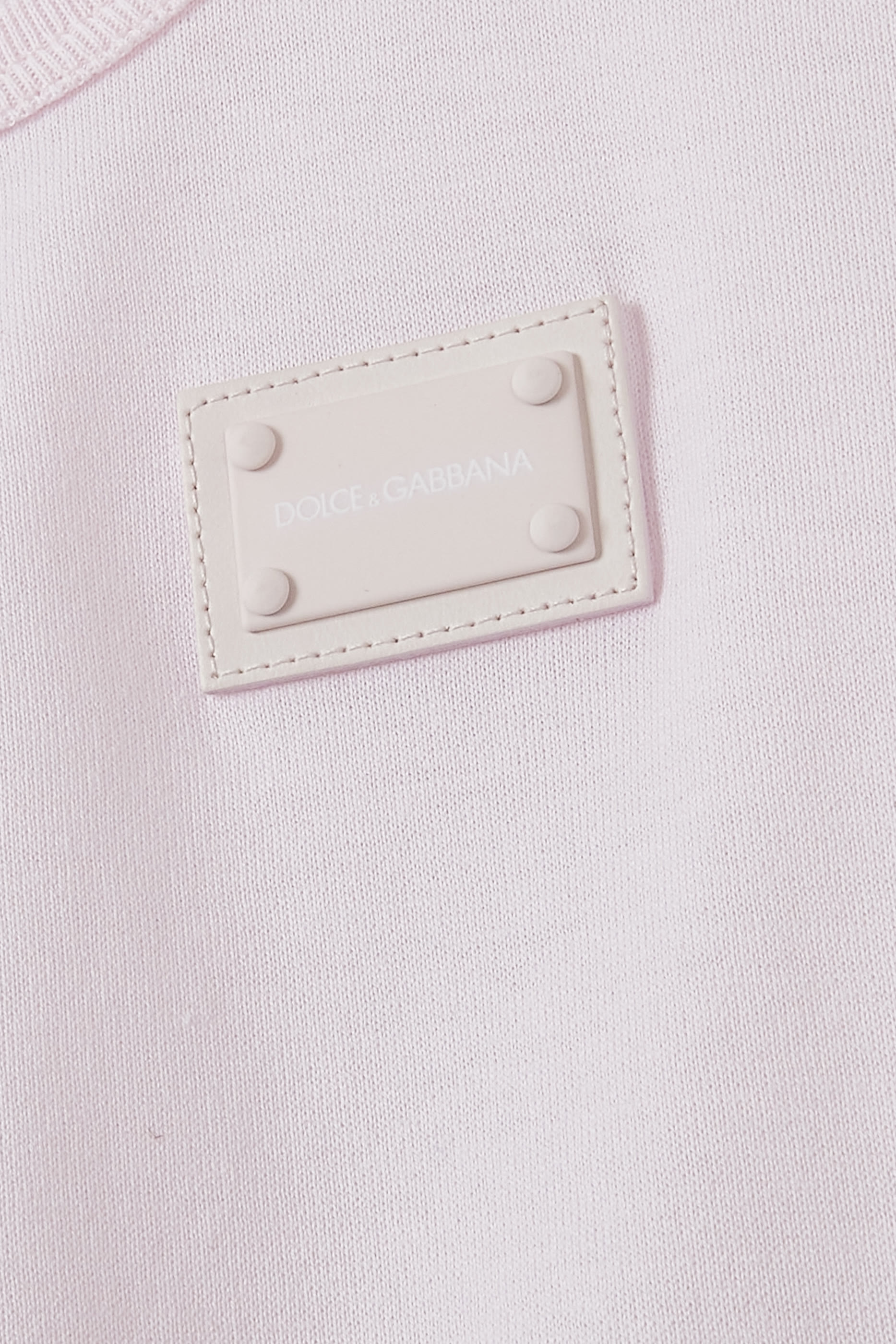 تي شيرت برقعة بشعار DG