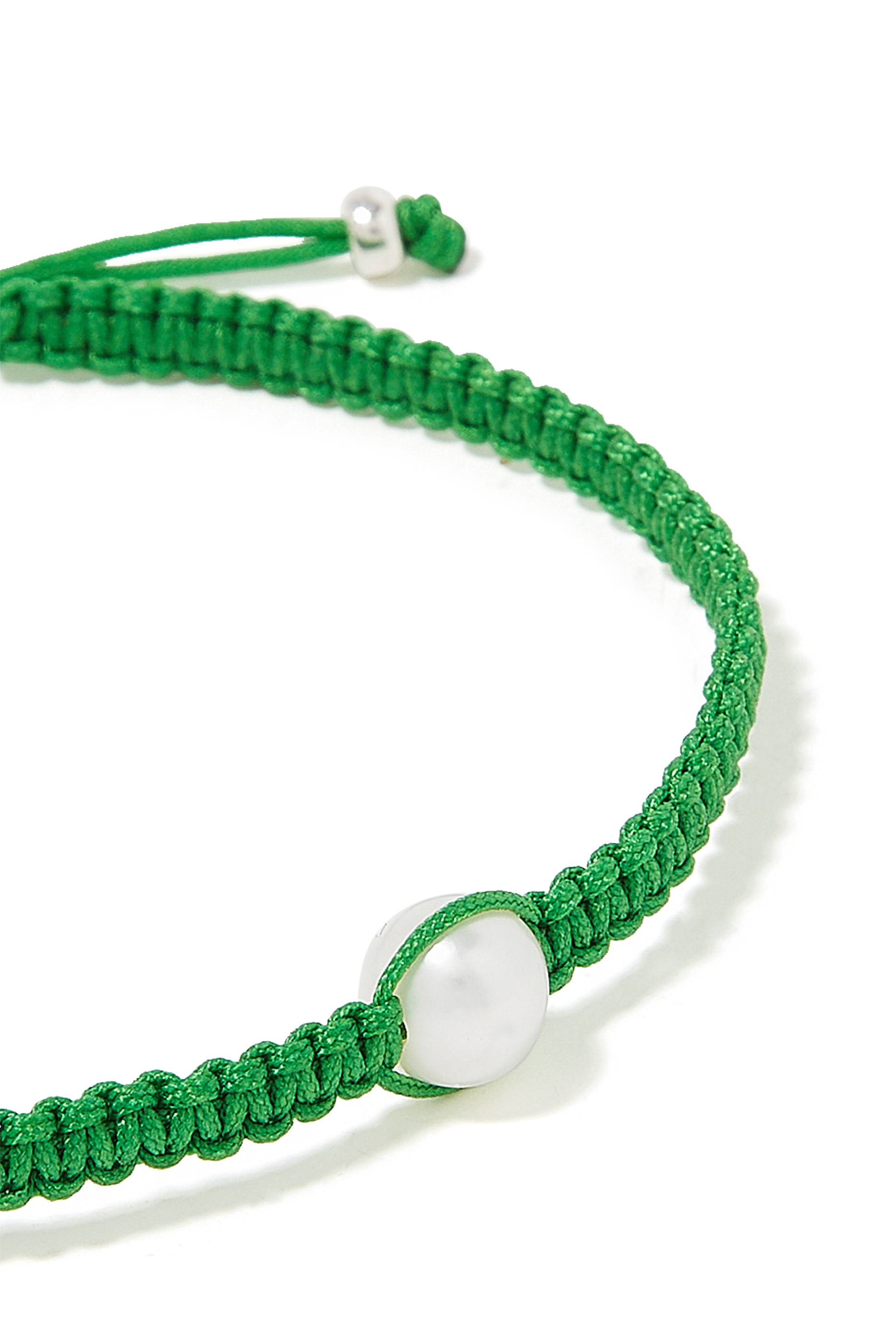 سوار فرندشيب مزين باللؤلؤ