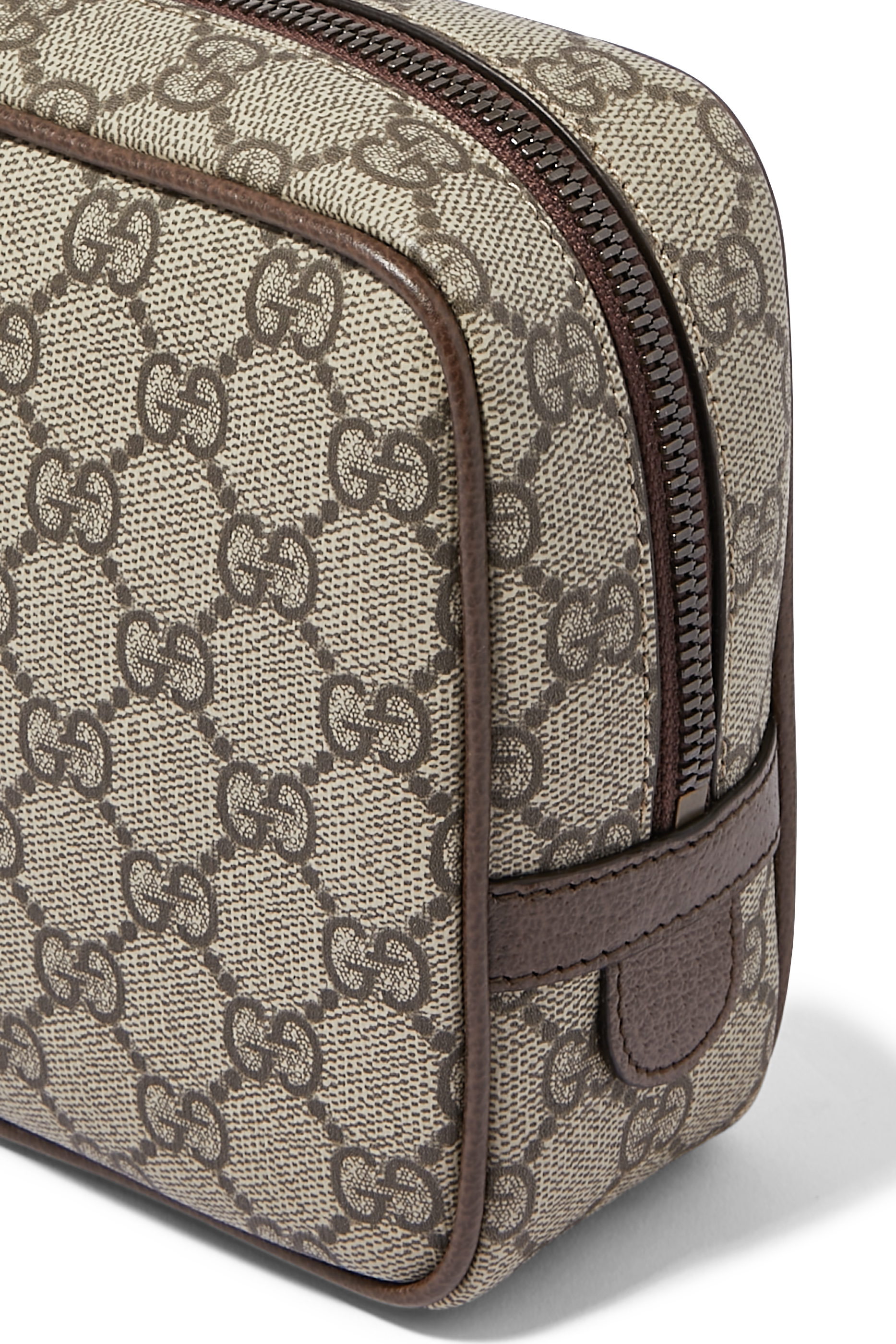 حقيبة مستلزمات العناية الشخصية سافوي بحرفي شعار الماركة