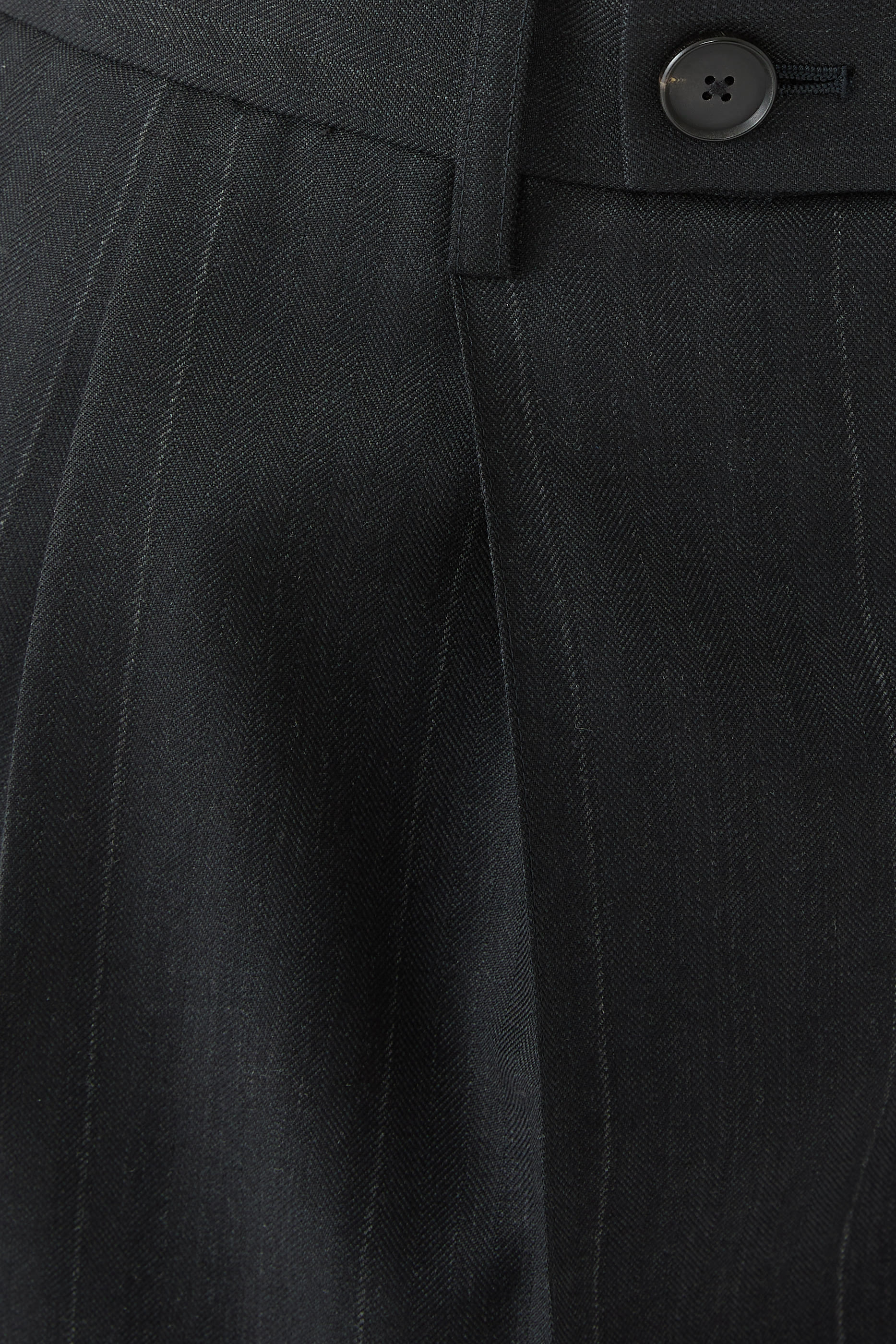 بنطال بطيتين