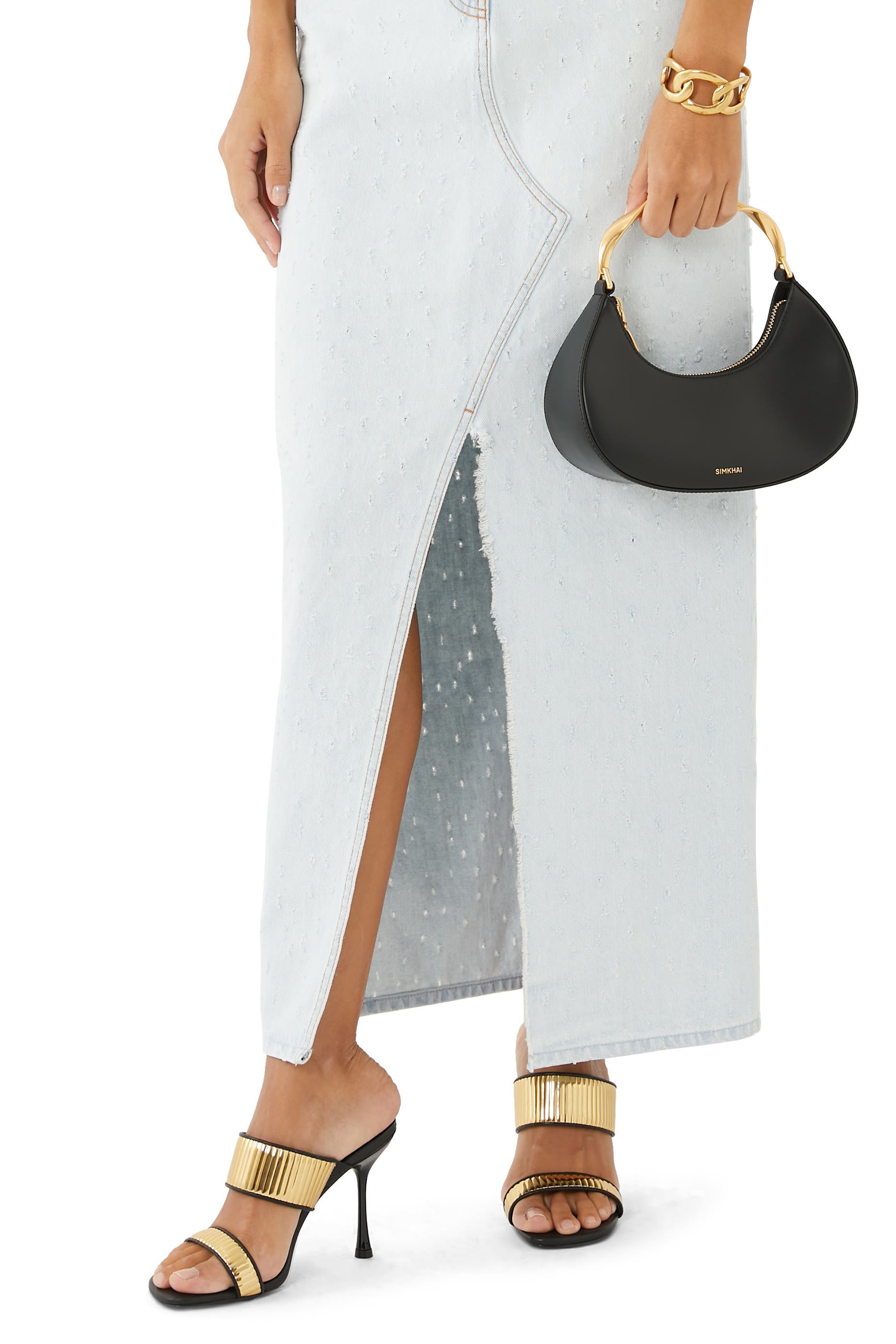 حذاء كارتر 95 مفتوح من الخلف بتفاصيل معدنية