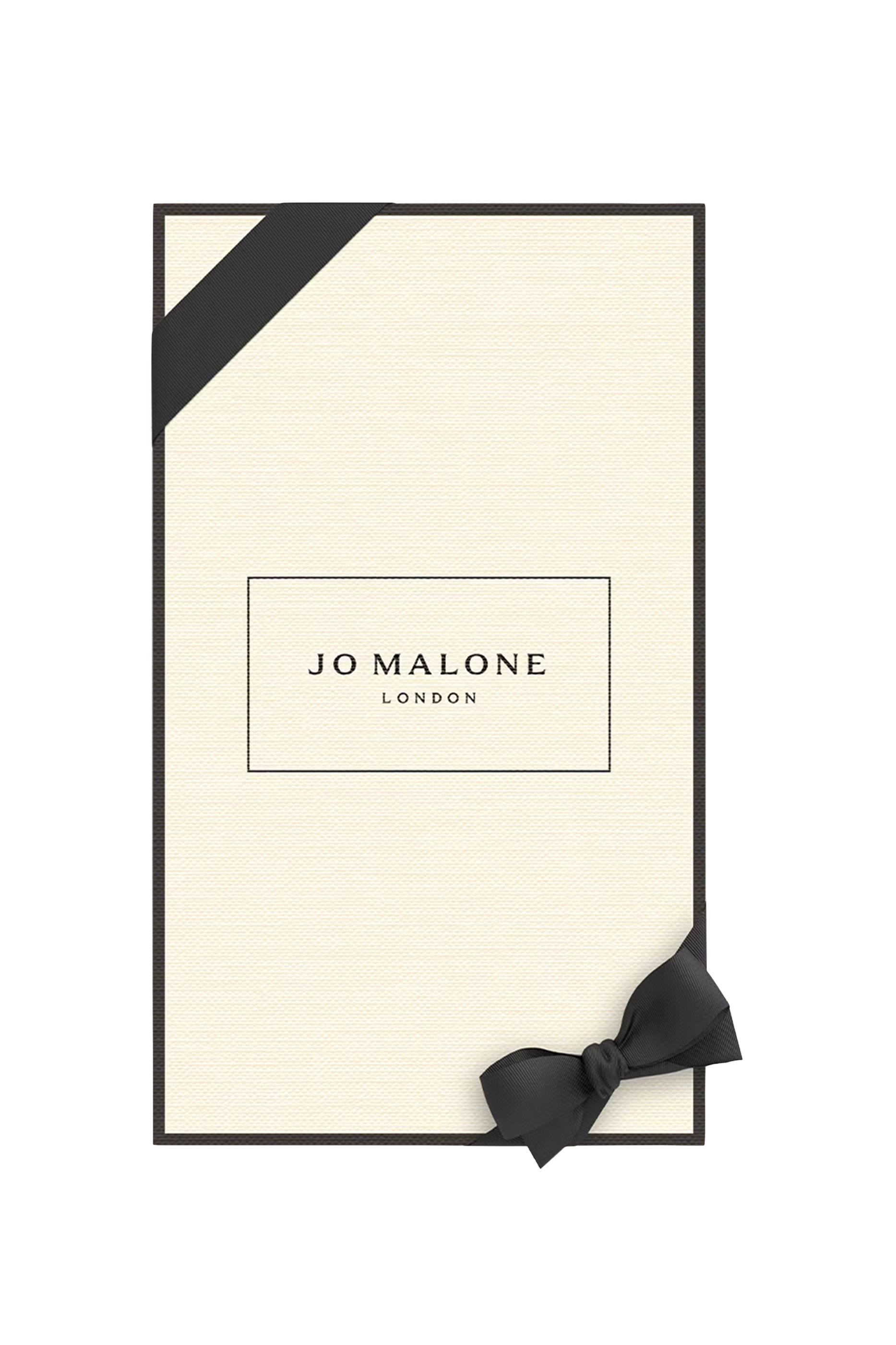 بخاخ إنجلش بير اند فريزيا للشعر