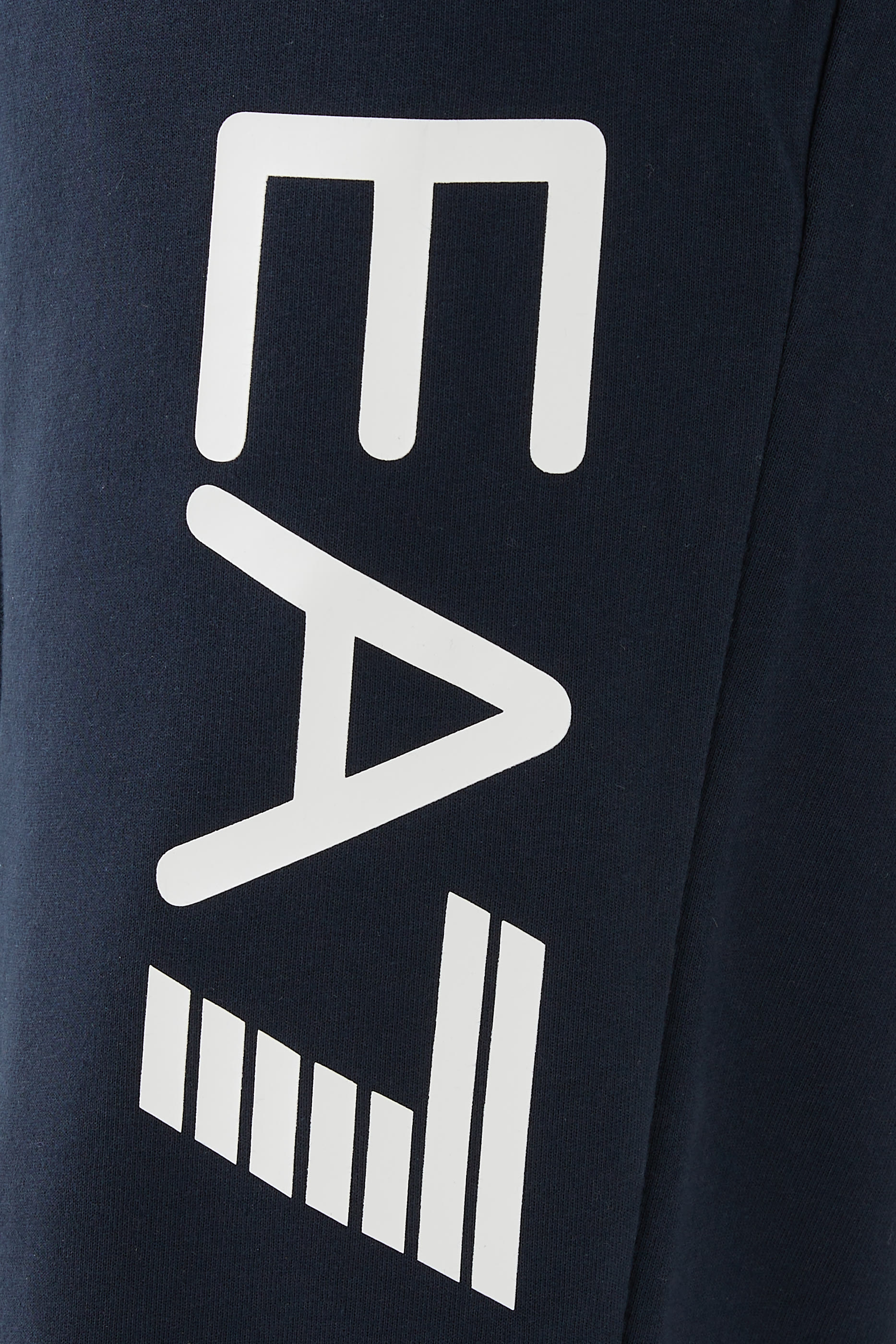 بنطال رياضي بشعار الماركة