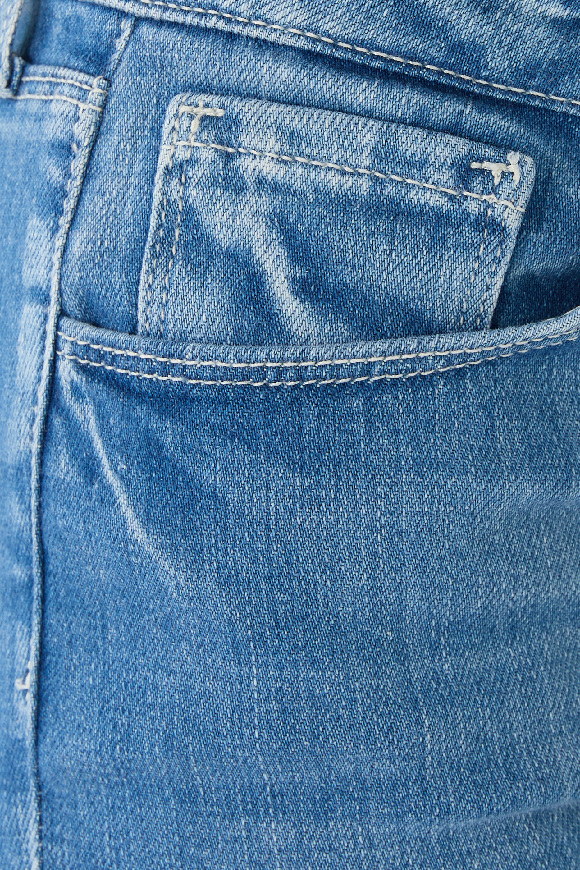 بنطال جينز سيلما بقصة بوت