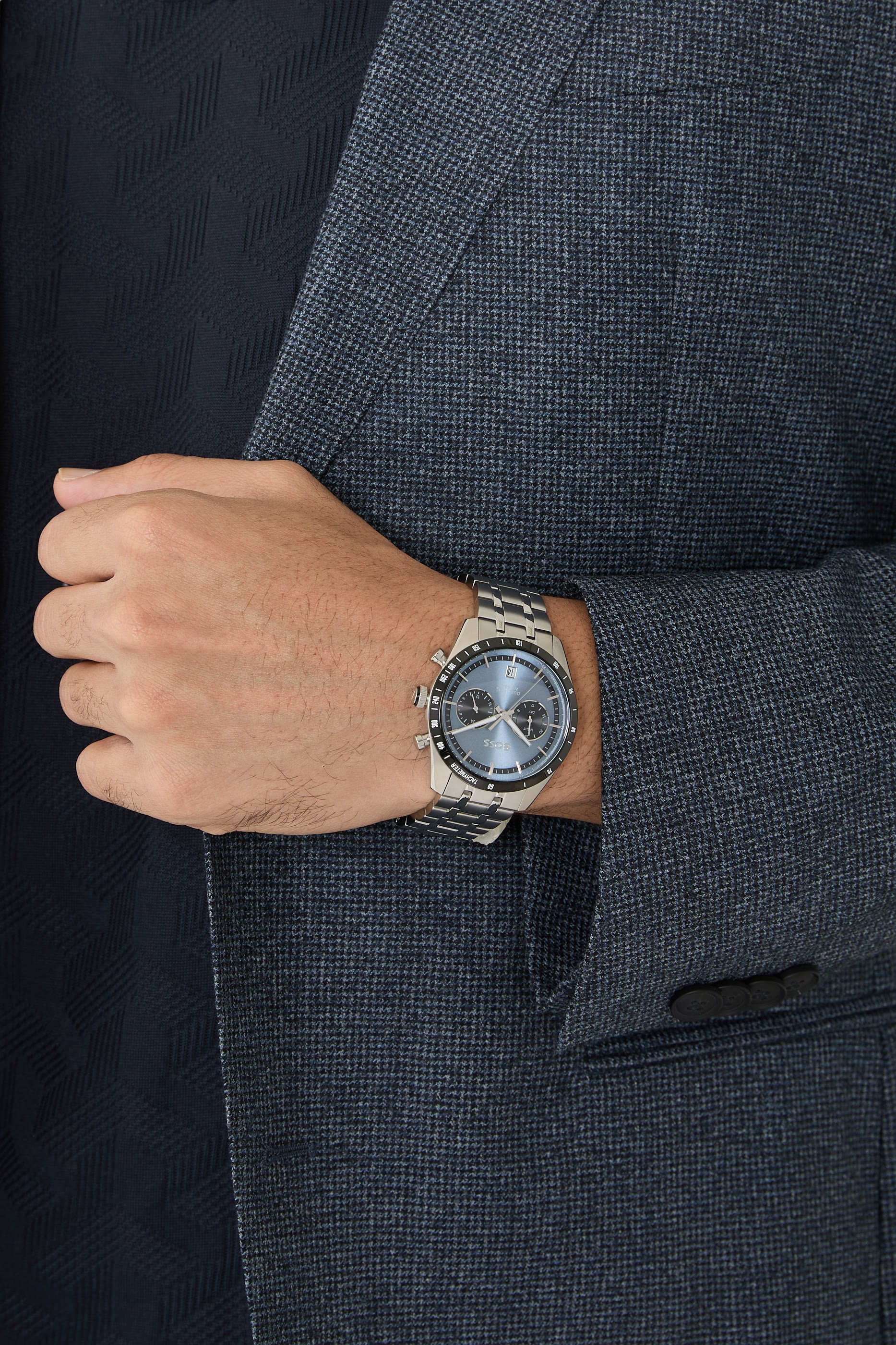 ساعة تورماستر بسوار بتصميم حلقات متعددة