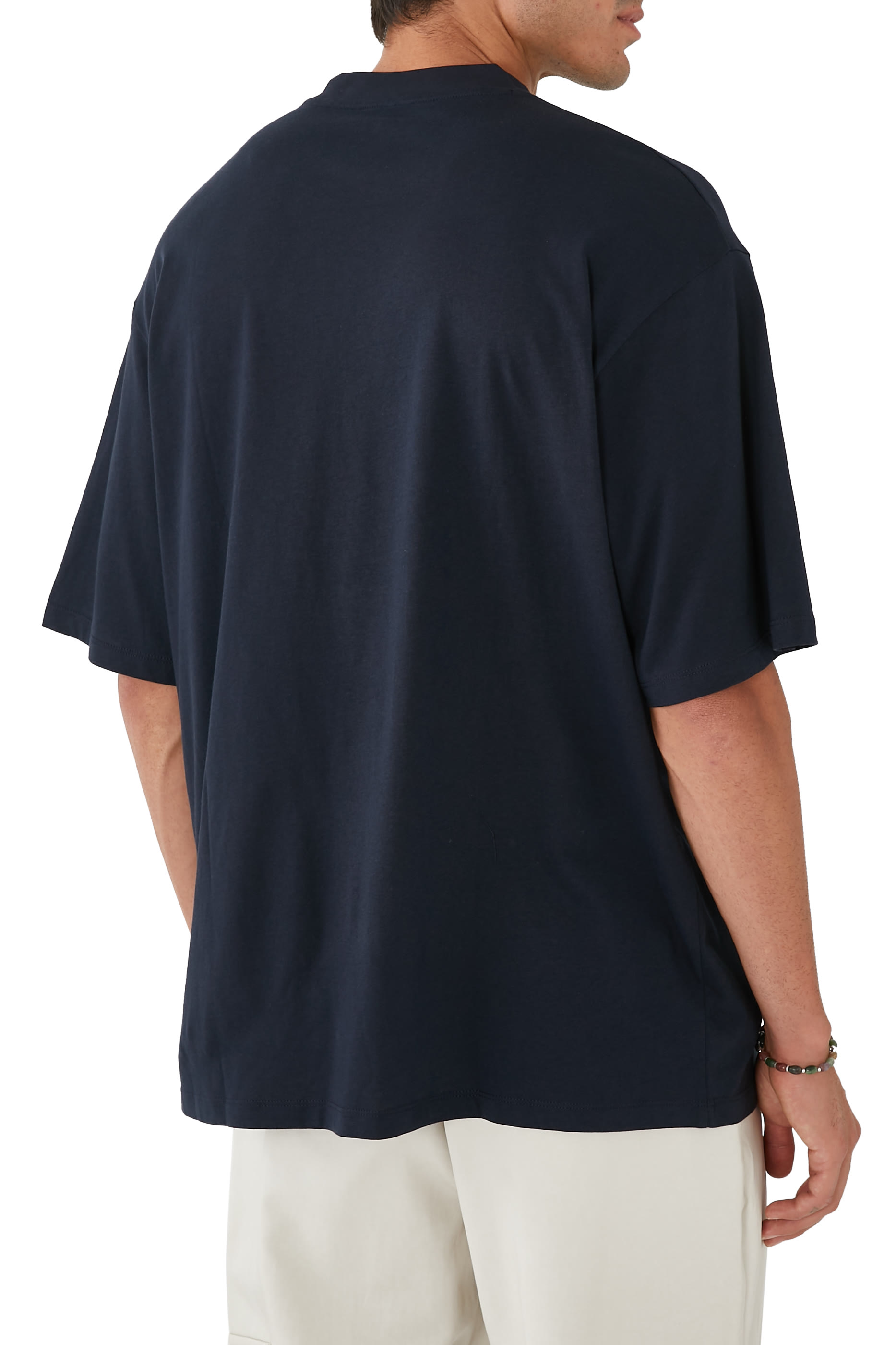 تيشيرت ذا جمنازيوم بأكمام قصيرة