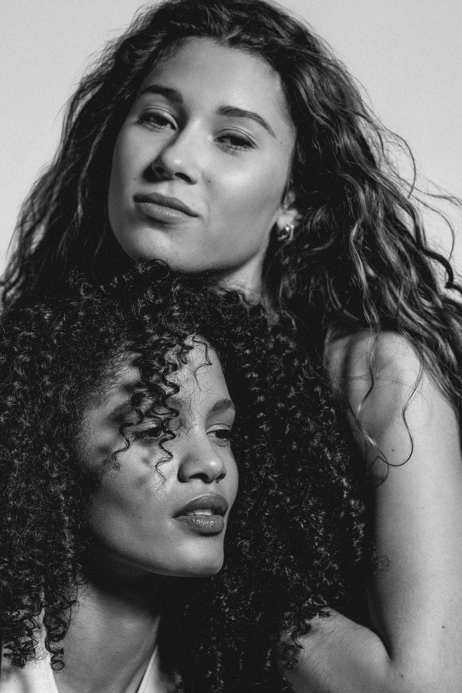 كريم لتصفيف الشعر المجعد