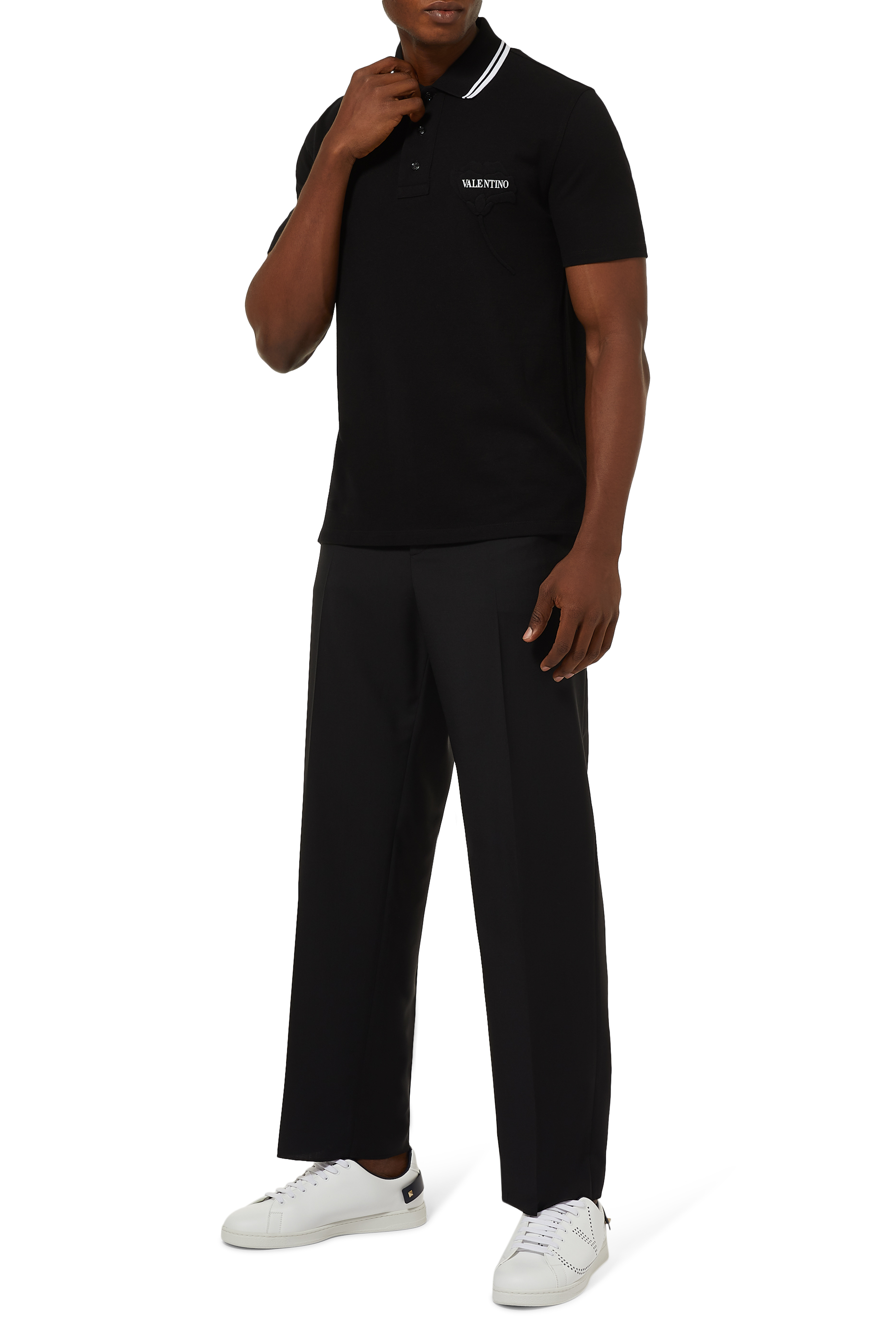 تي شيرت بولو مزين بشعار الماركة