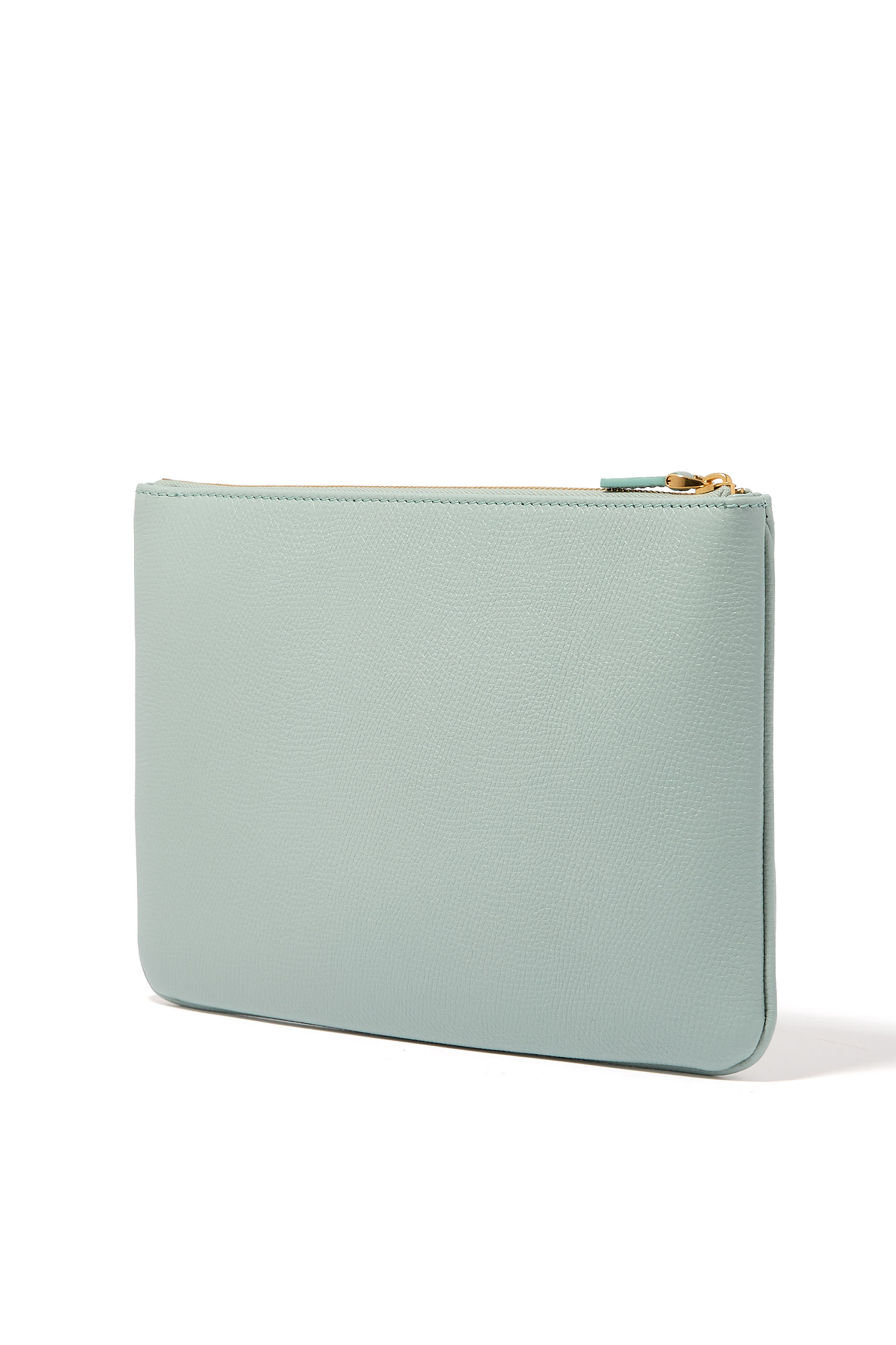 حقيبة صغيرة بحرفي شعار الماركة