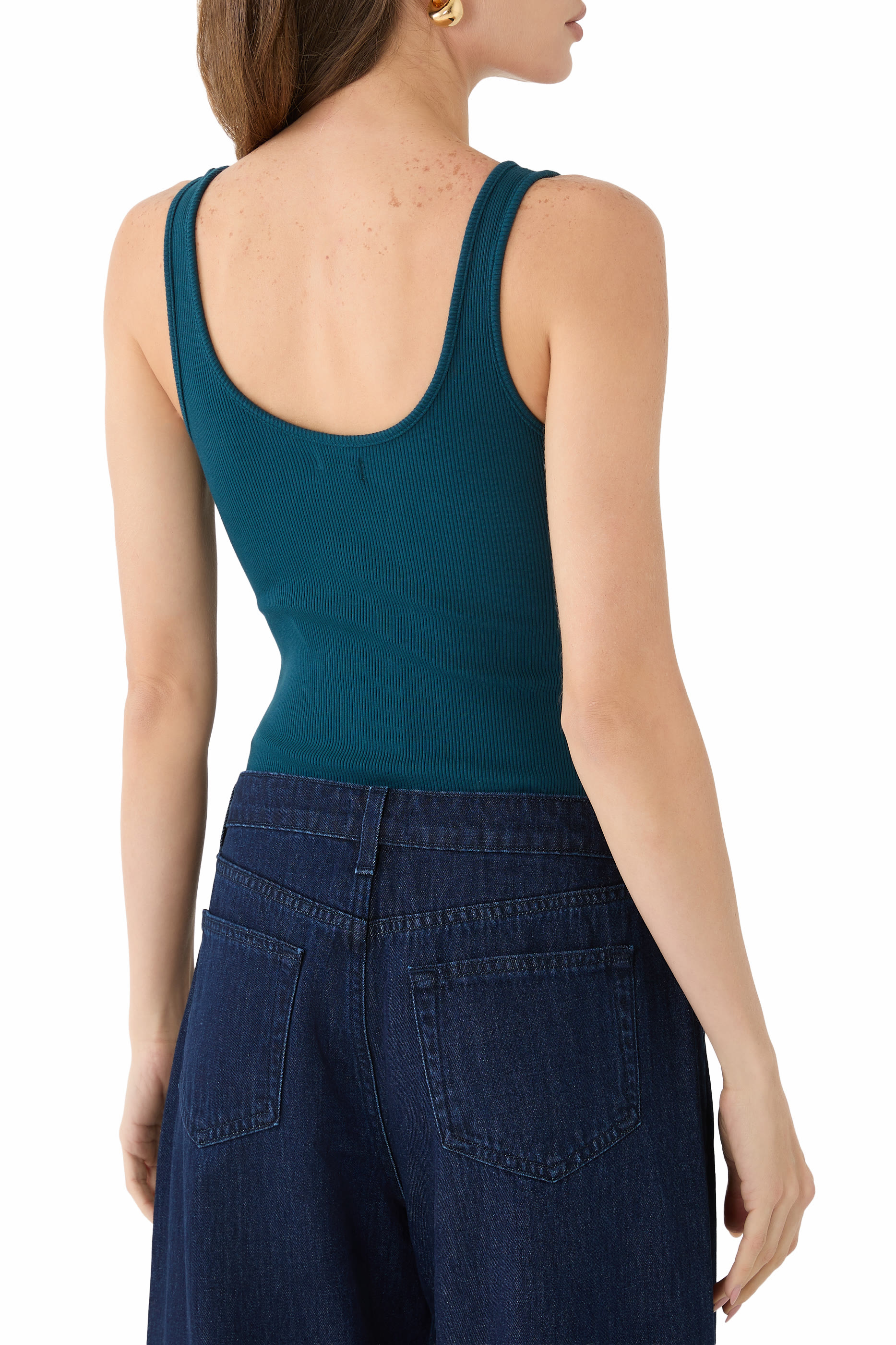 بودي سوت نيكا بياقة عميقة