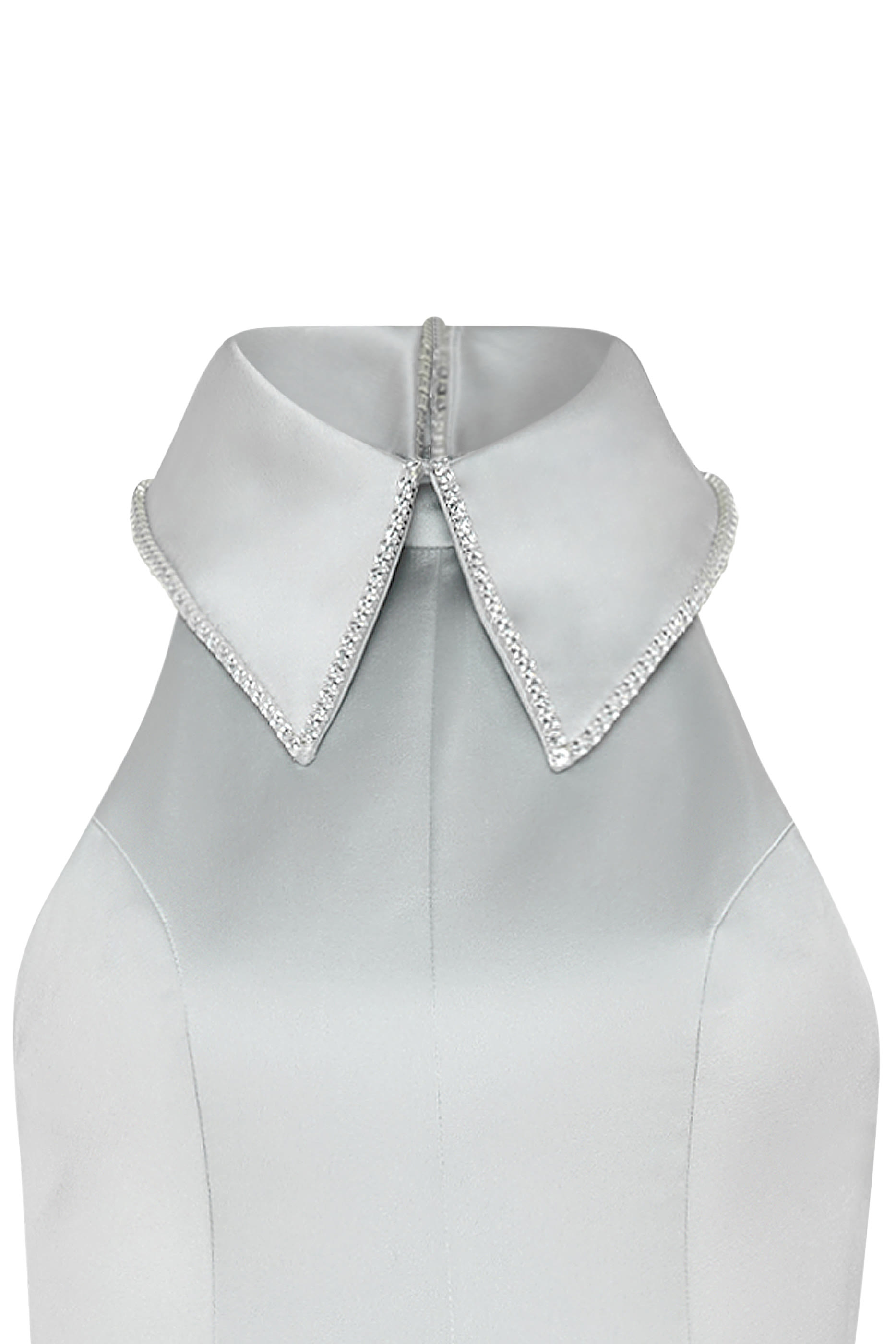 فستان قصير بياقة