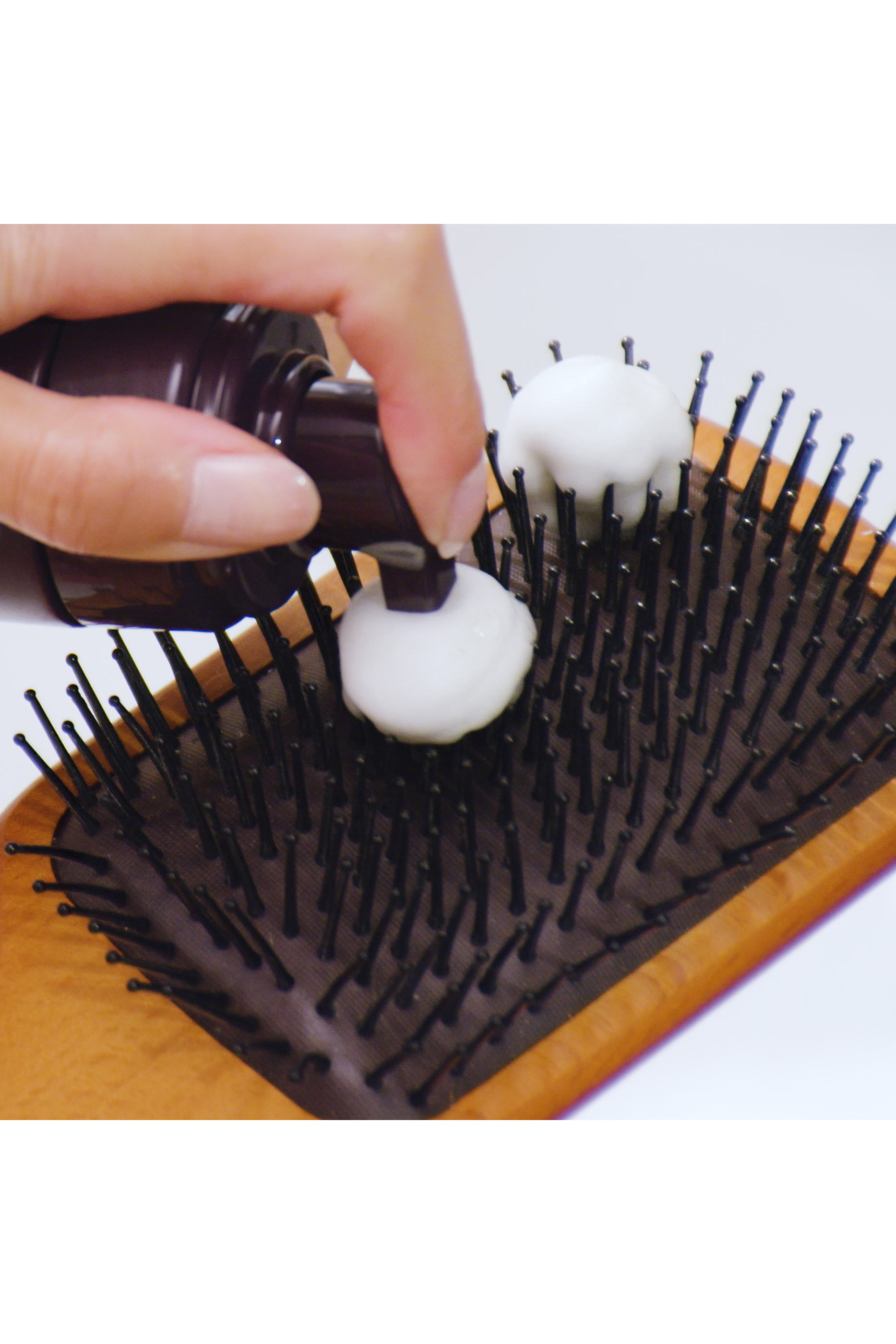 رغوة إنفاتي الترا أدفانسد لتصفيف وتكثيف الشعر