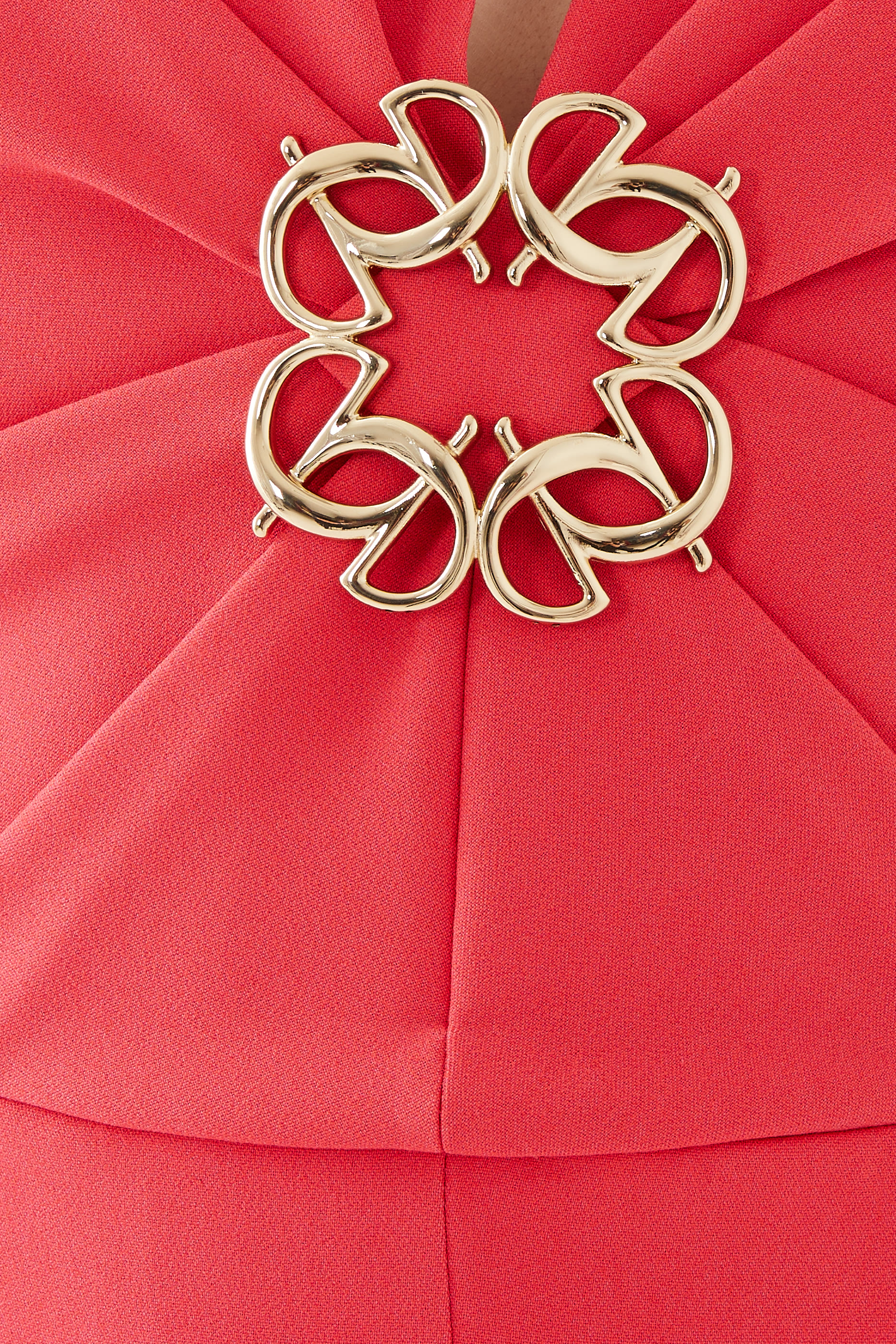 فستان سهرة كادي مزين بتصميم مزموم