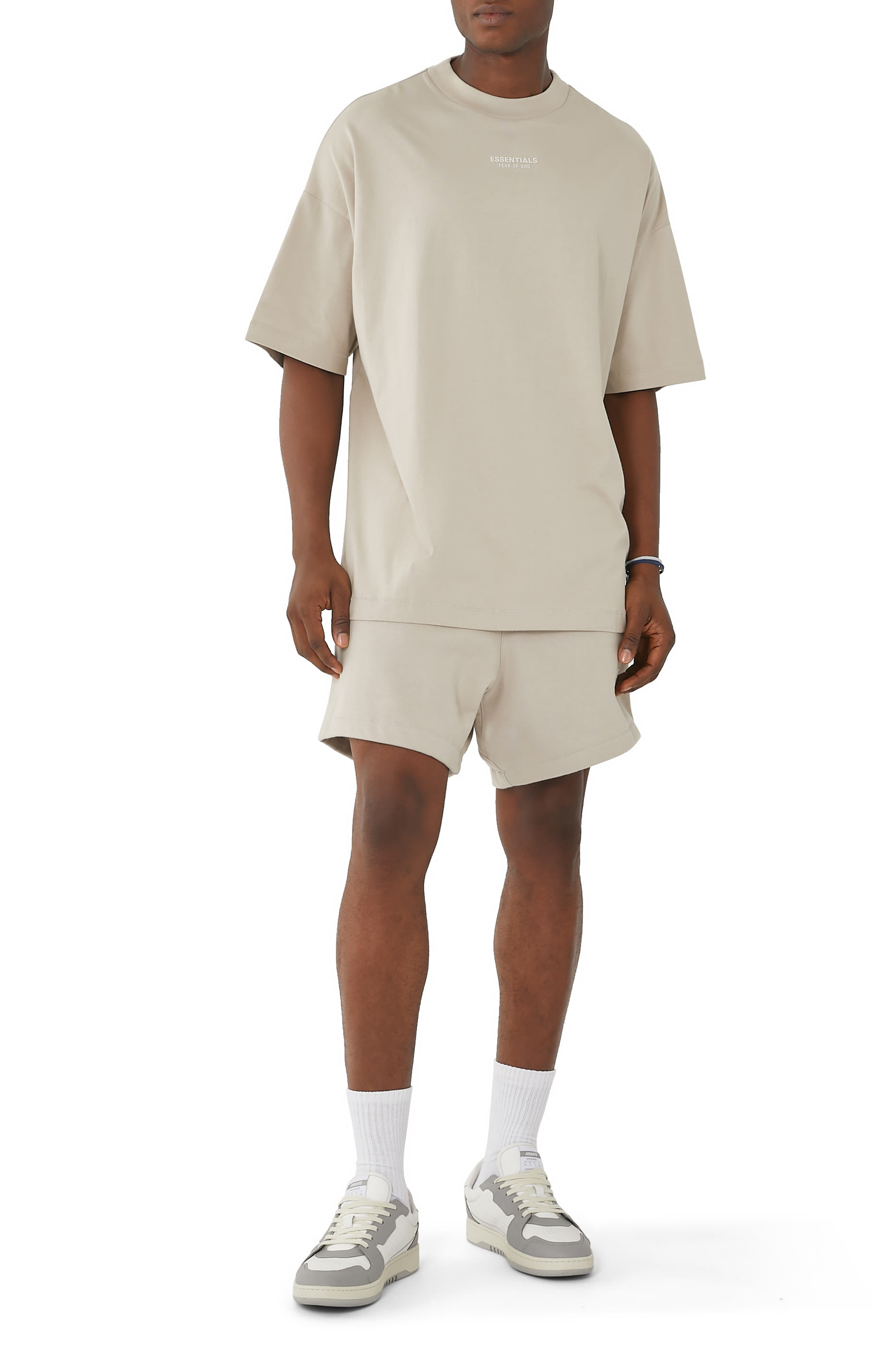 شورت رياضي بشعار الماركة