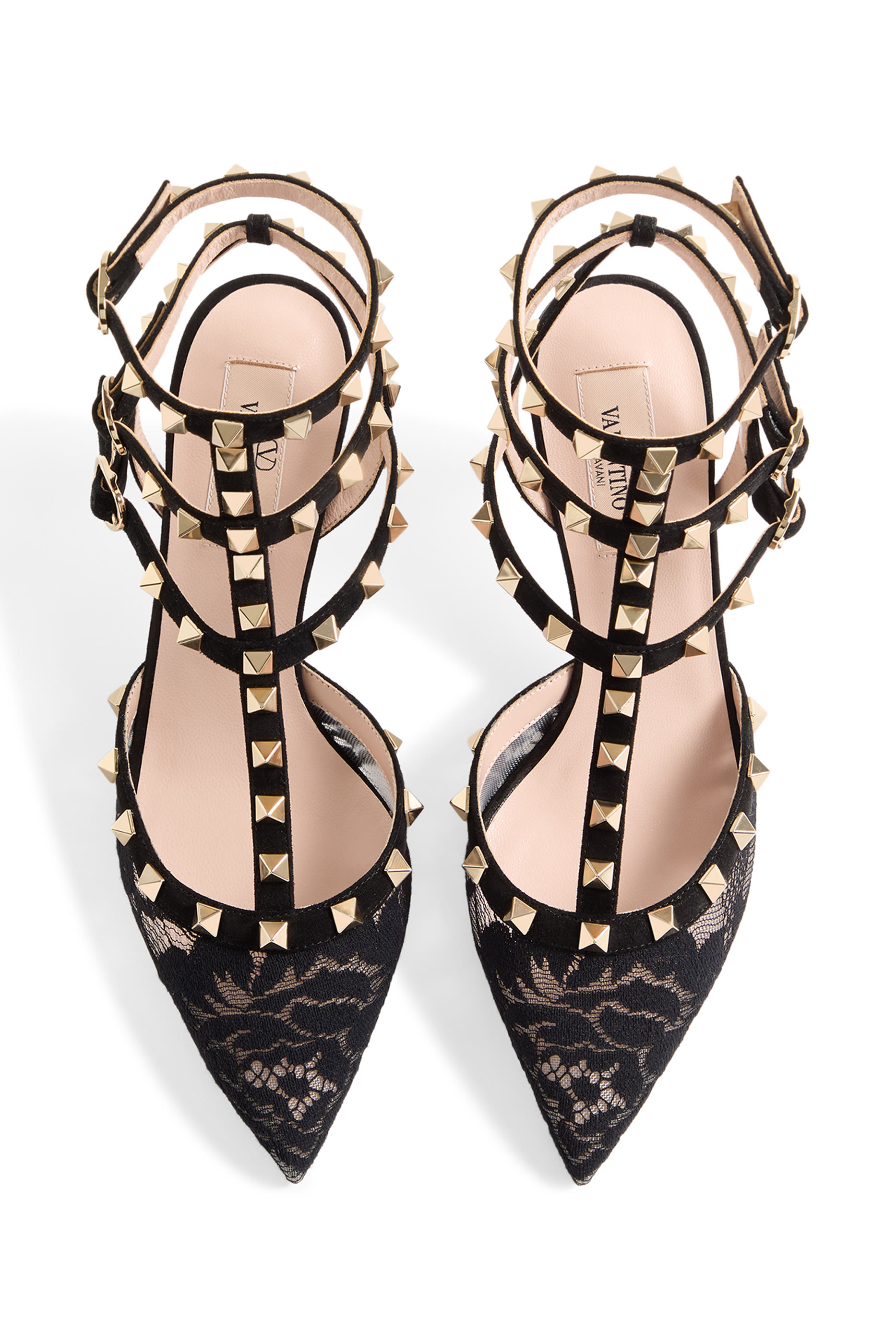 حذاء كلاسيكي 65 مزين بحلي هرمية