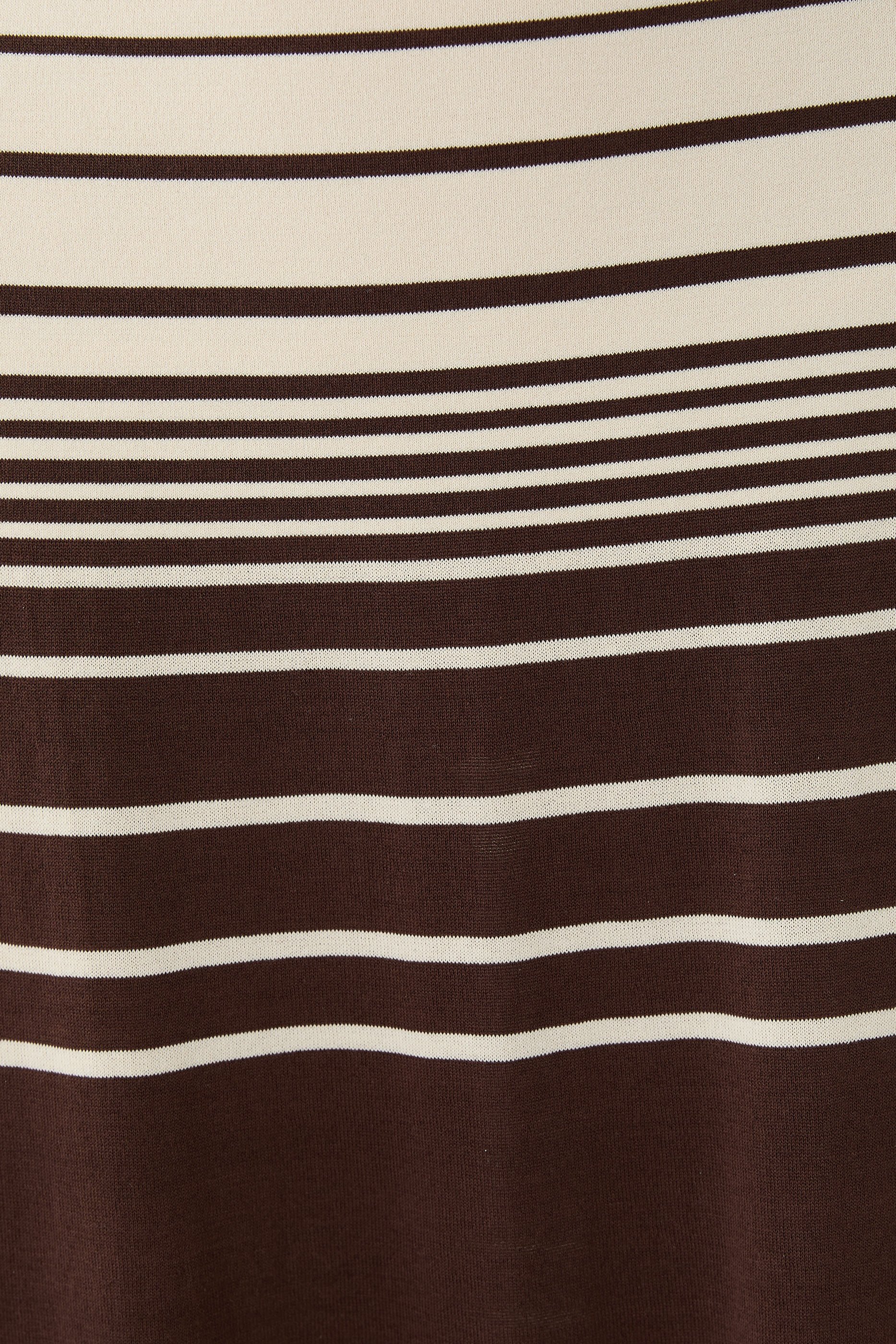 تنورة كاسيا طويلة