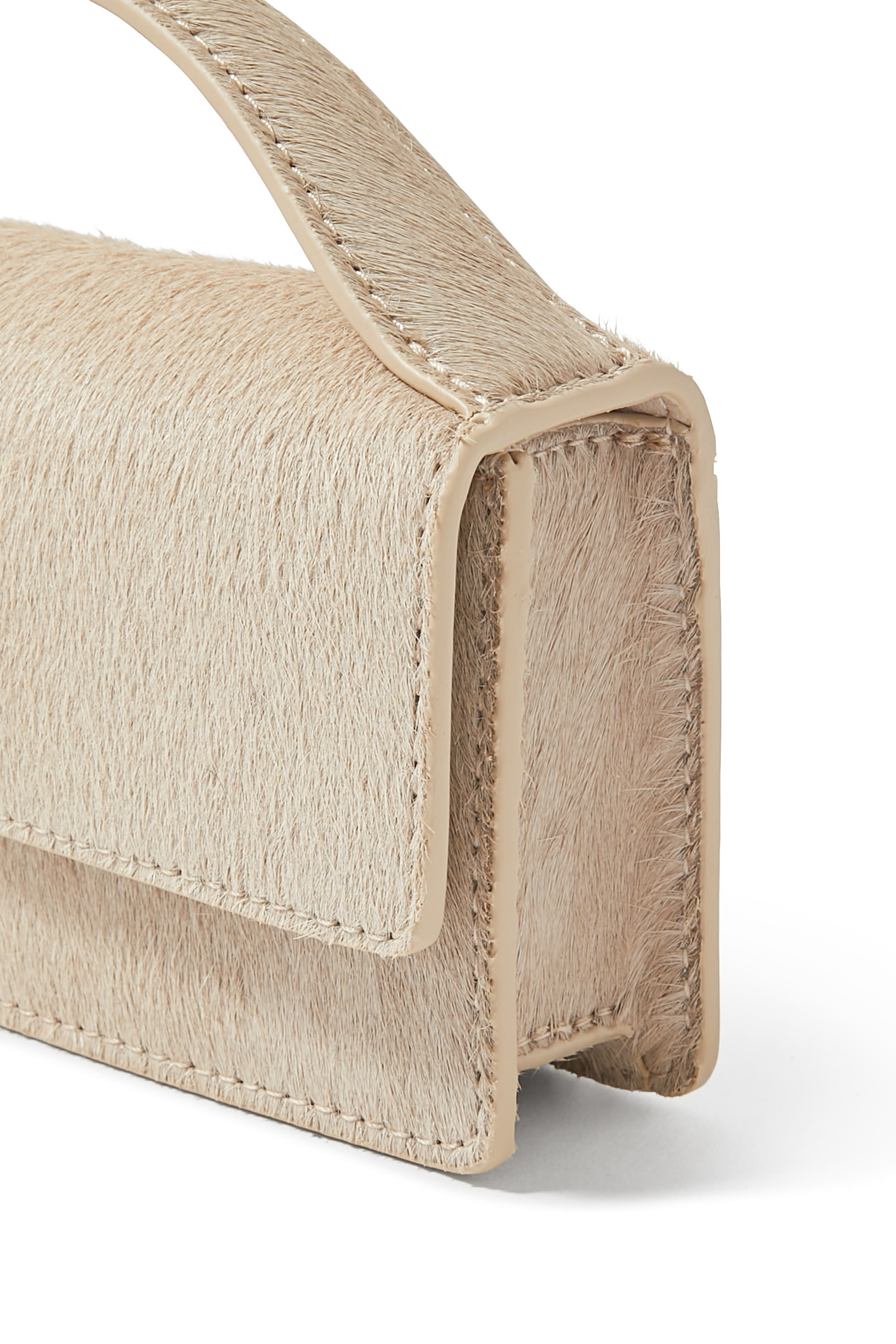 حقيبة بوند صغيرة بيد علوية