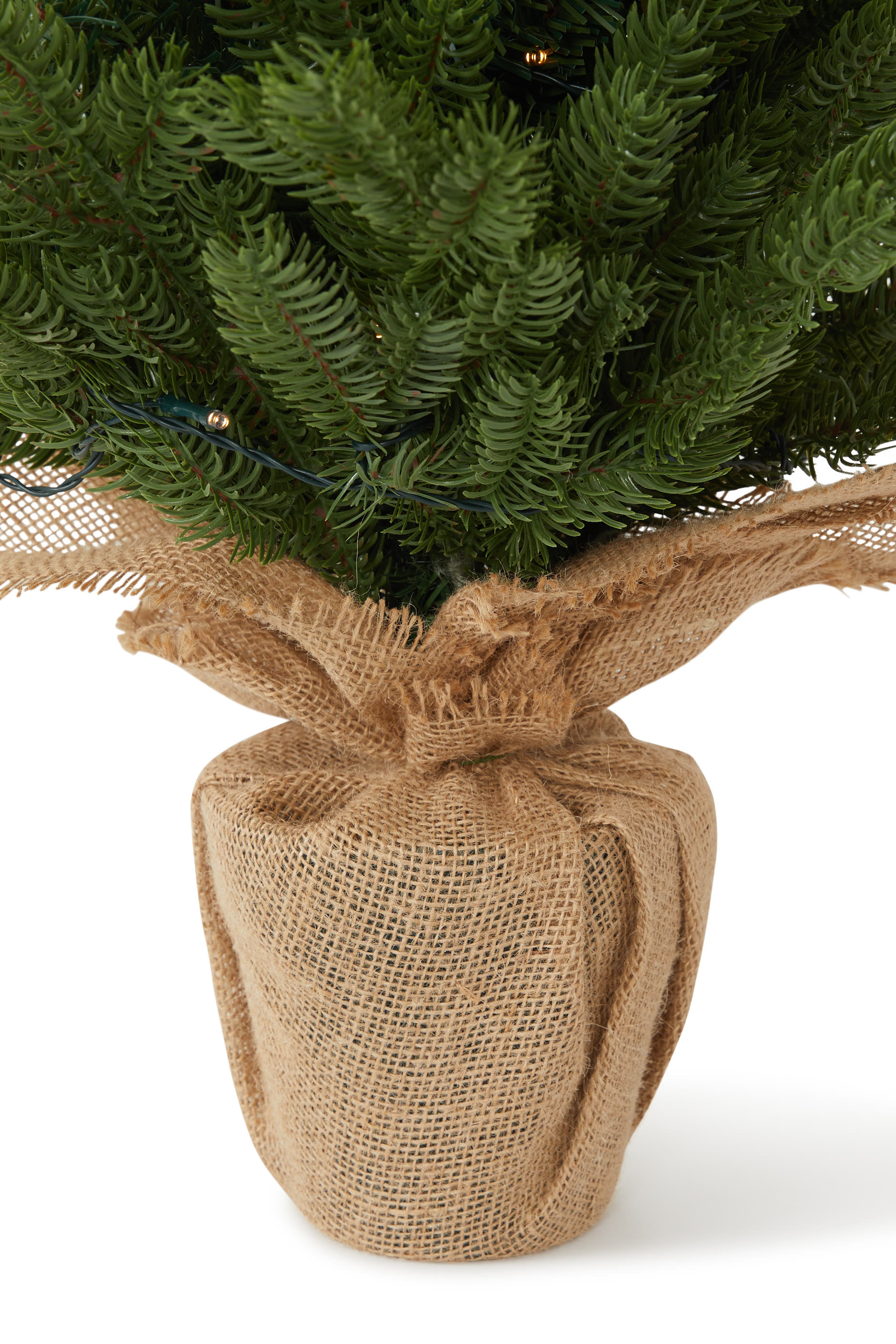 شجرة كريسماس صناعية سبيتسبيرجين بإضاءة أل آي دي، 75 سم