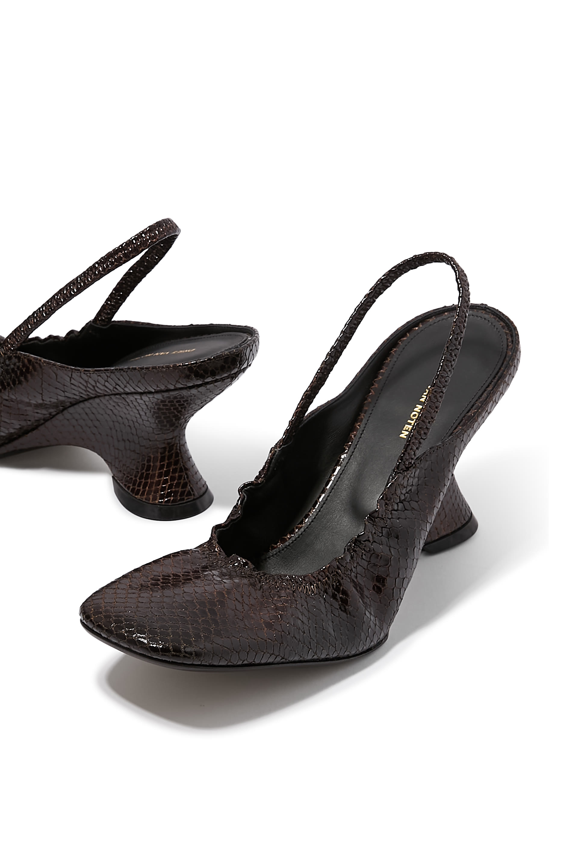 حذاء كلاسيكي 75 جلد