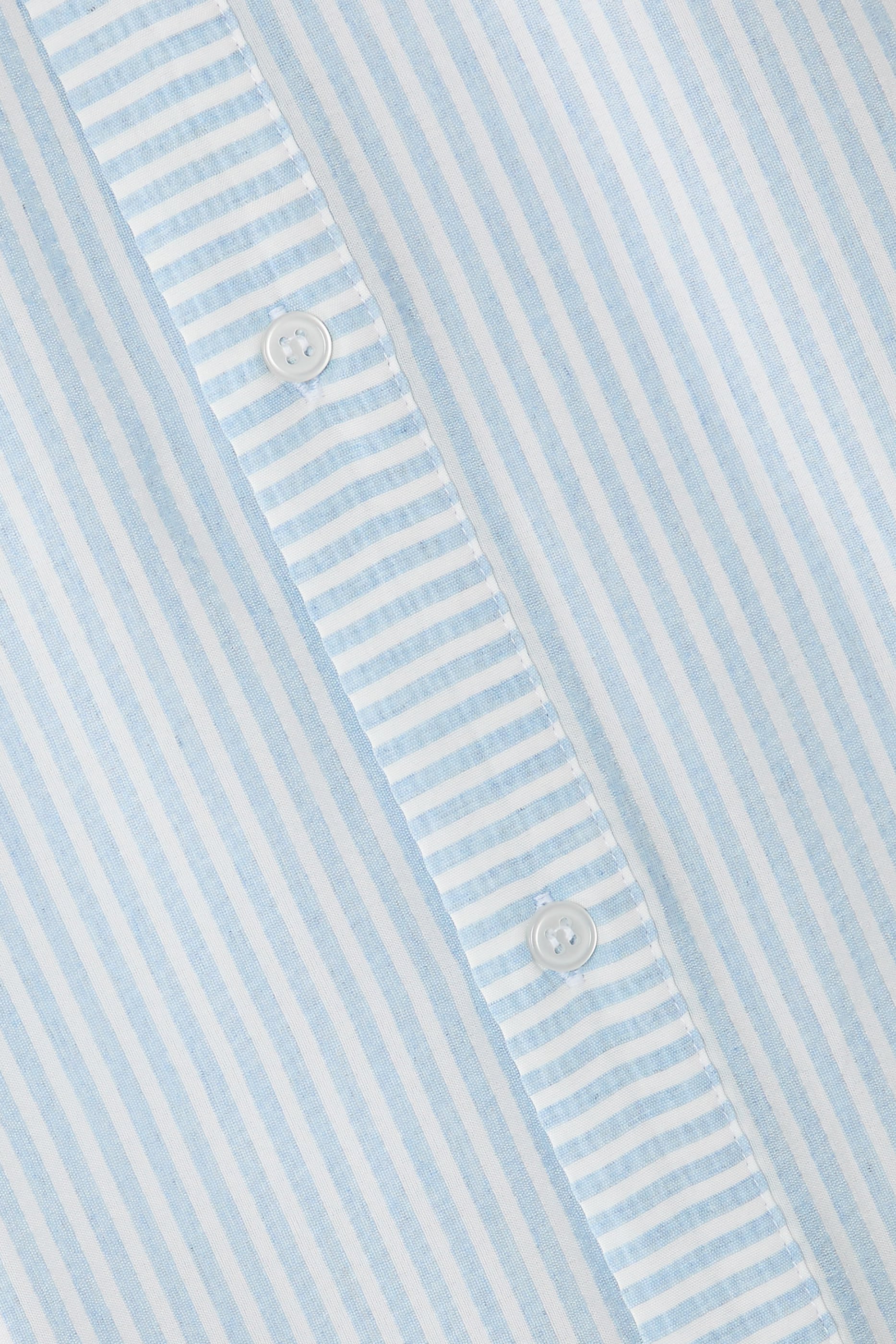 قميص فيكيشن