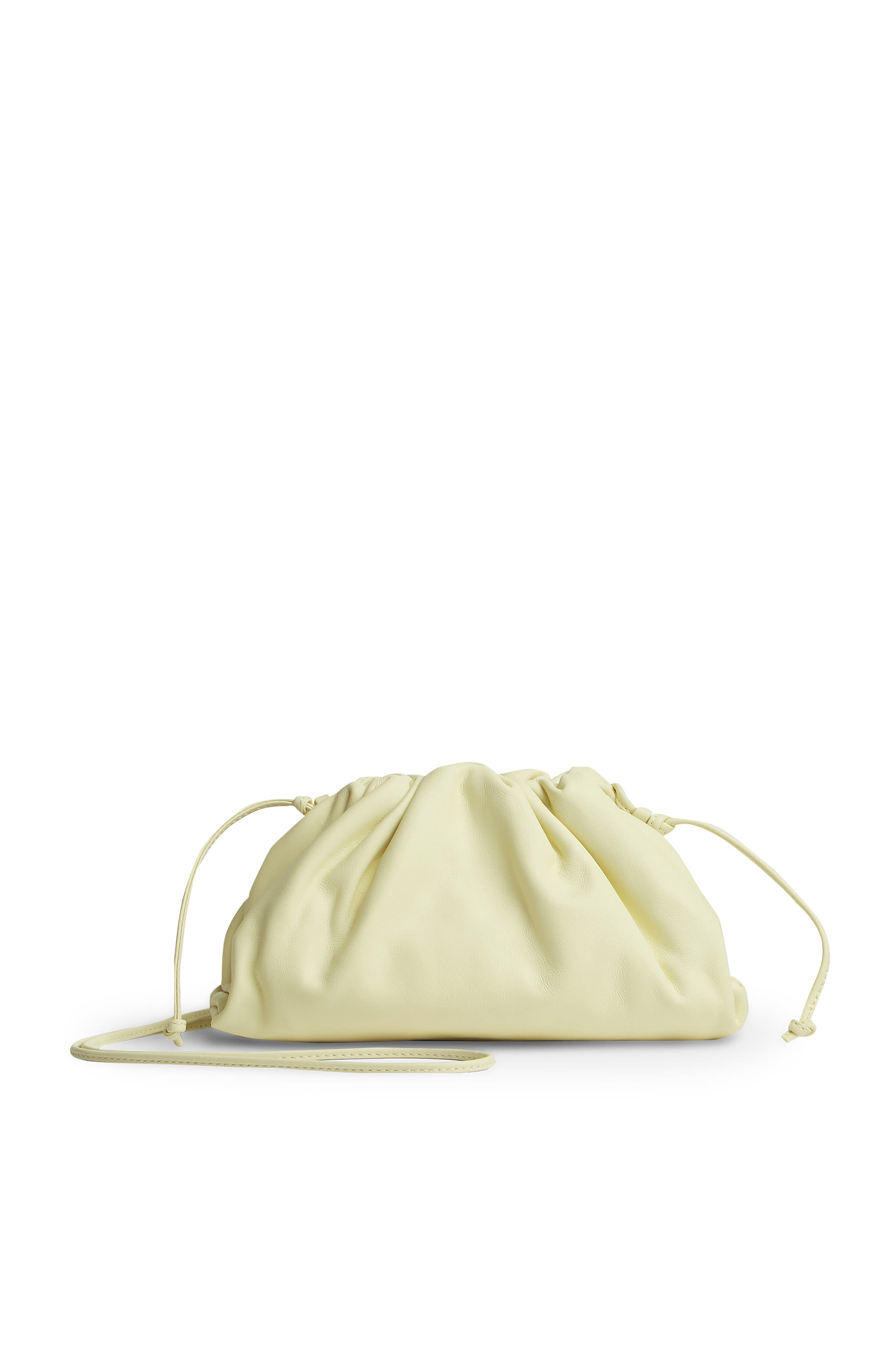 حقيبة صغيرة جلد