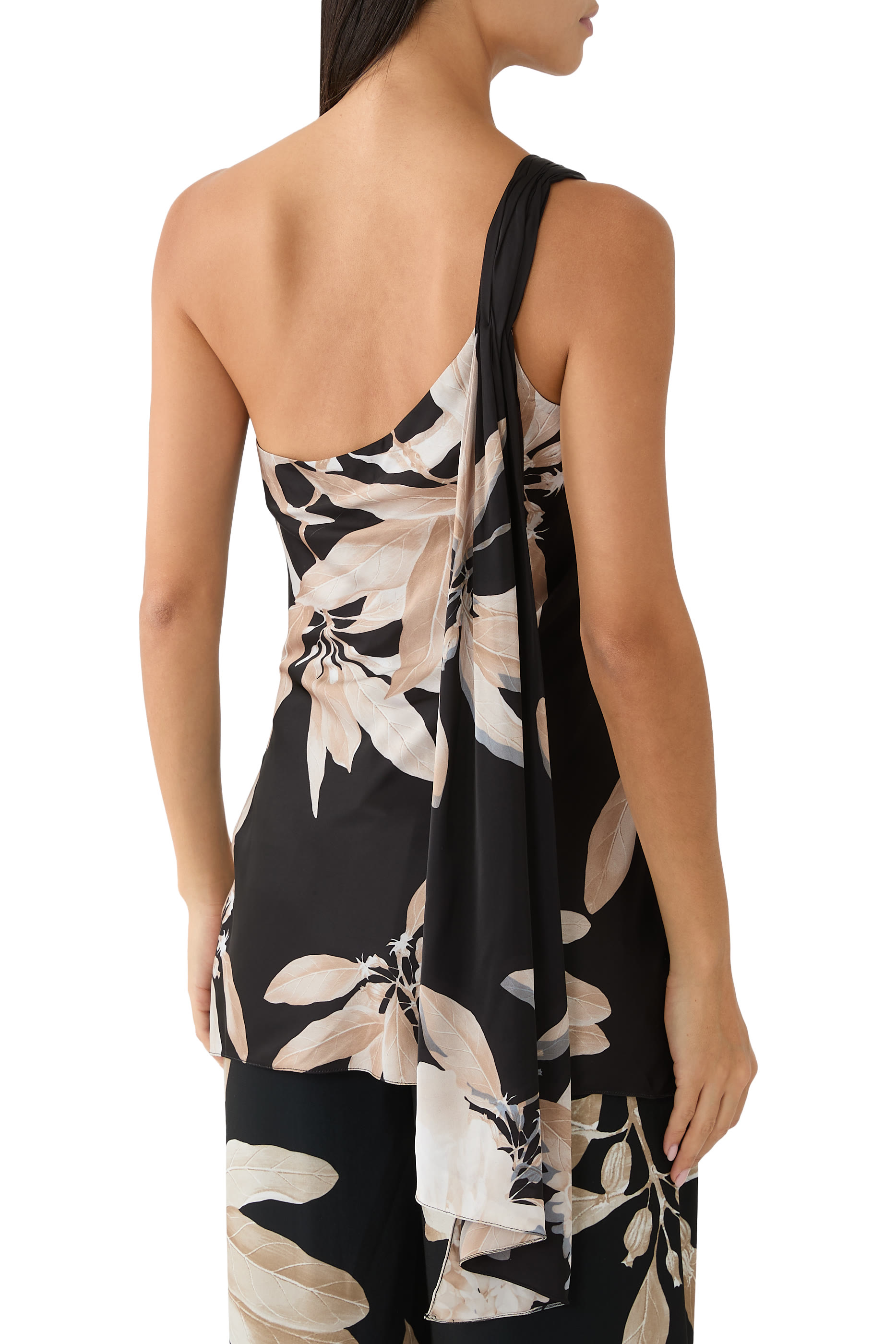 بلوزة نيرو بكتف مكشوف 