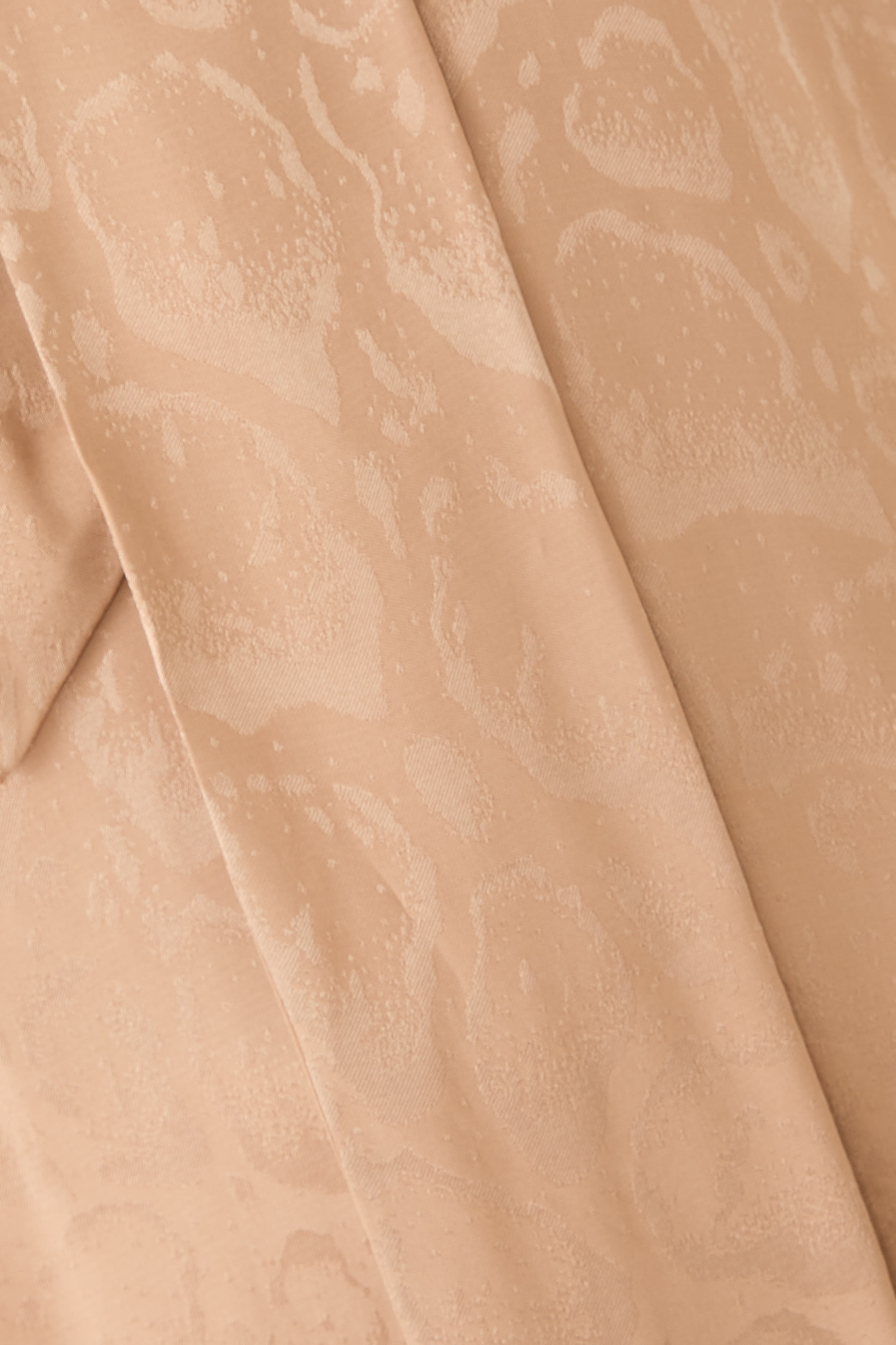 قميص بيجاما كلاود بطبعة جلد فهد