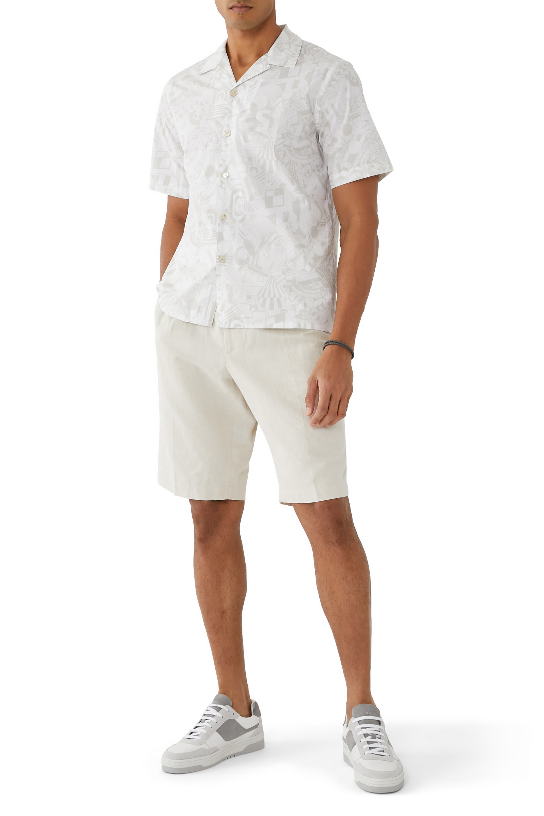 قميص بطبعات دودل