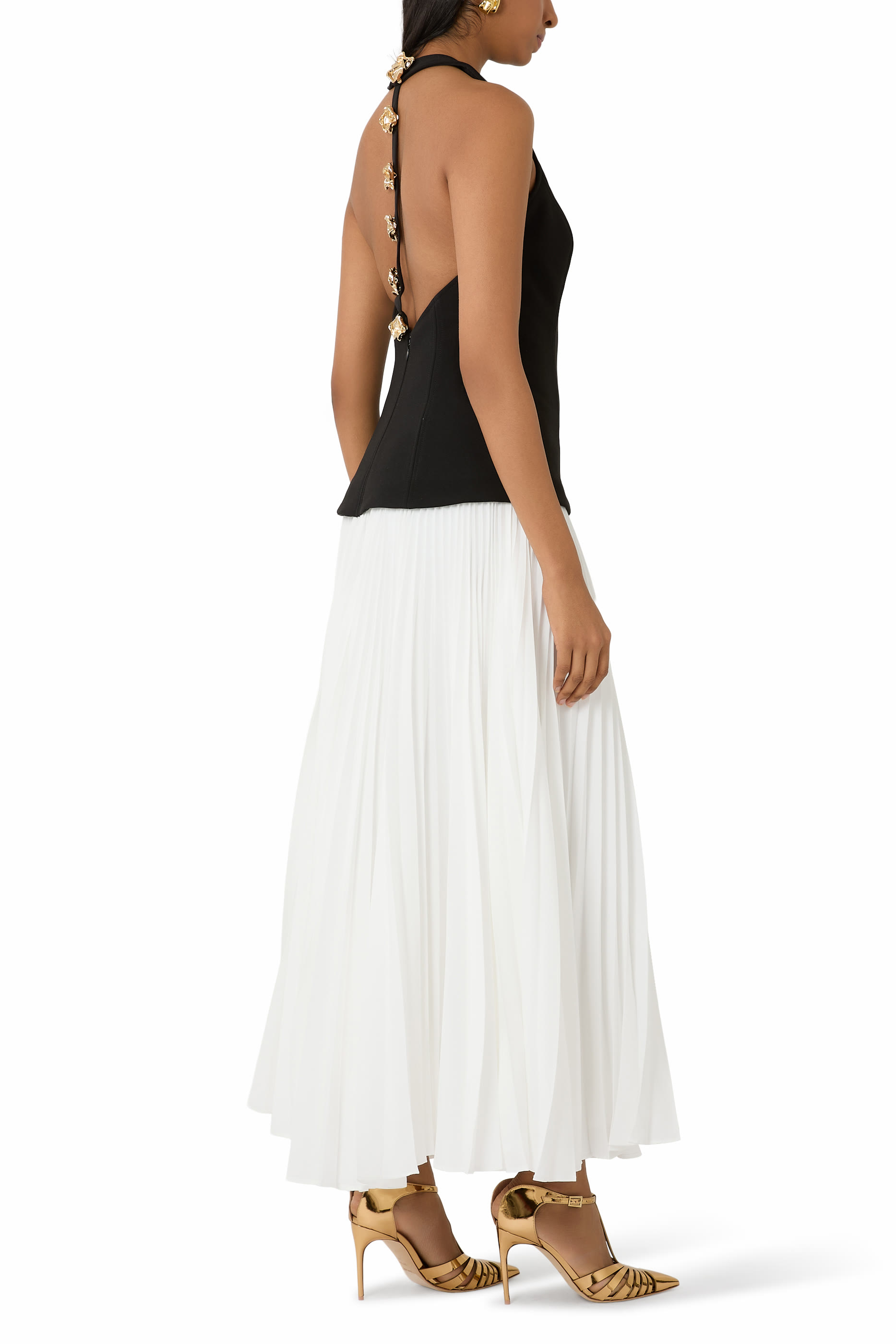 حذاء جينيفر 90 مفتوح من الخلف بكعب جلد لامع