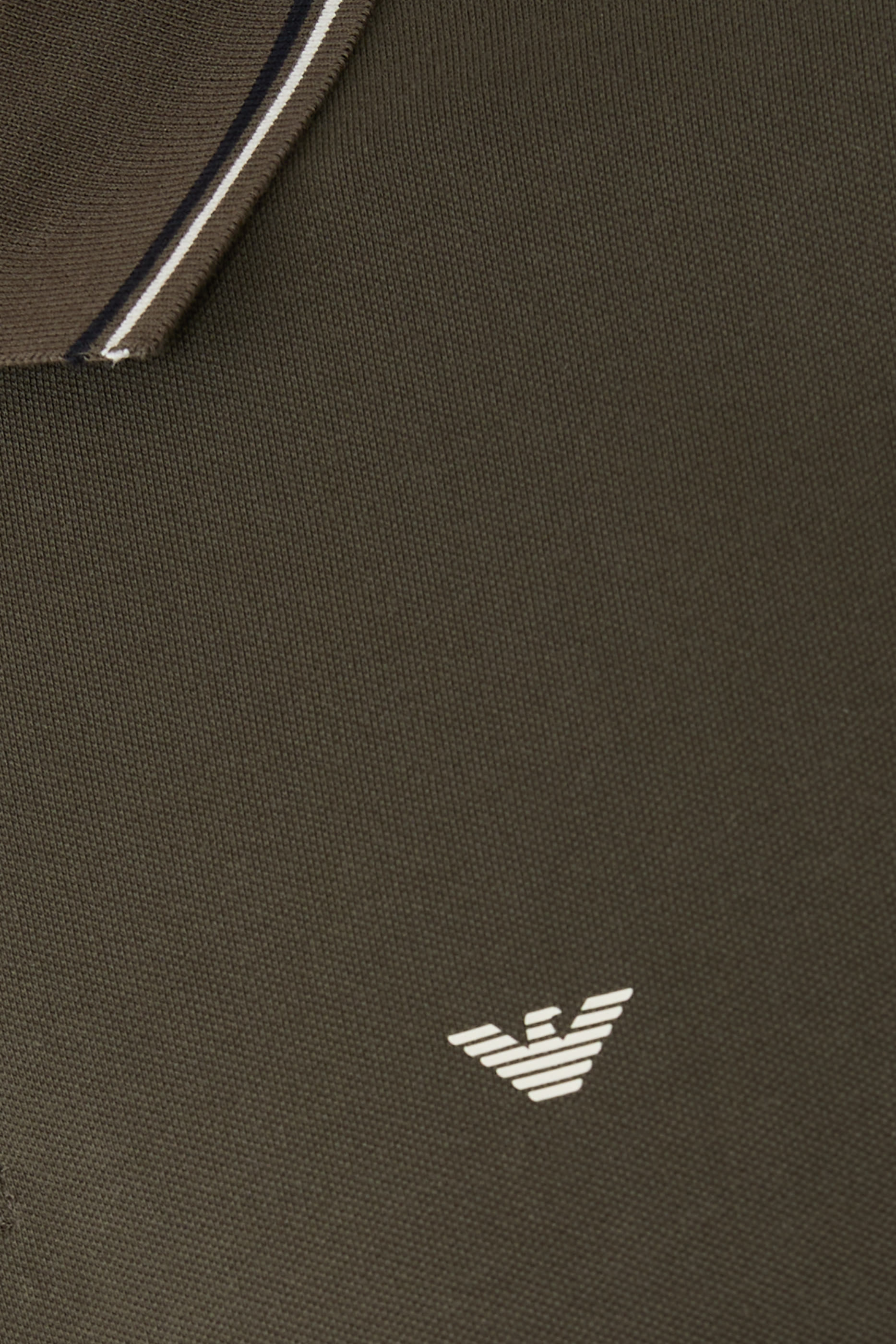 قميص بولو إسنشال كابسول بشعار الماركة