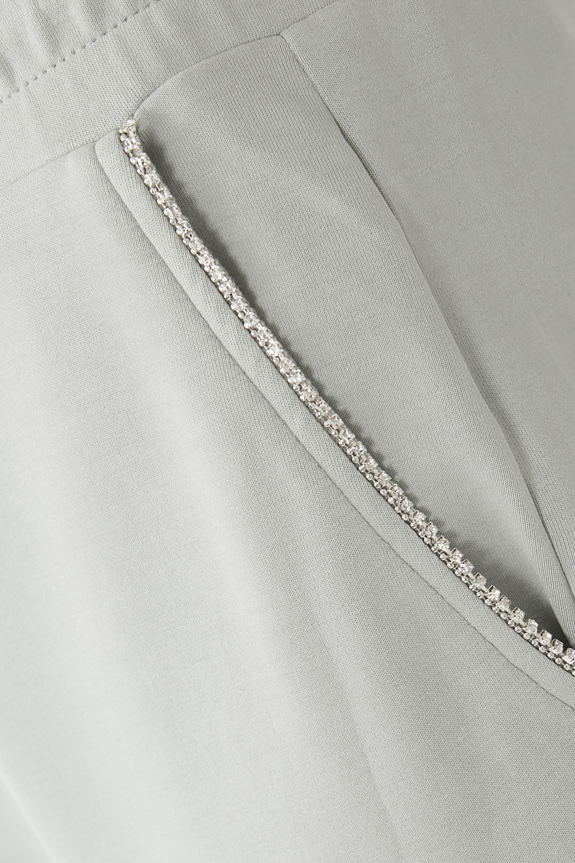 بنطال رياضي بقصة مريحة