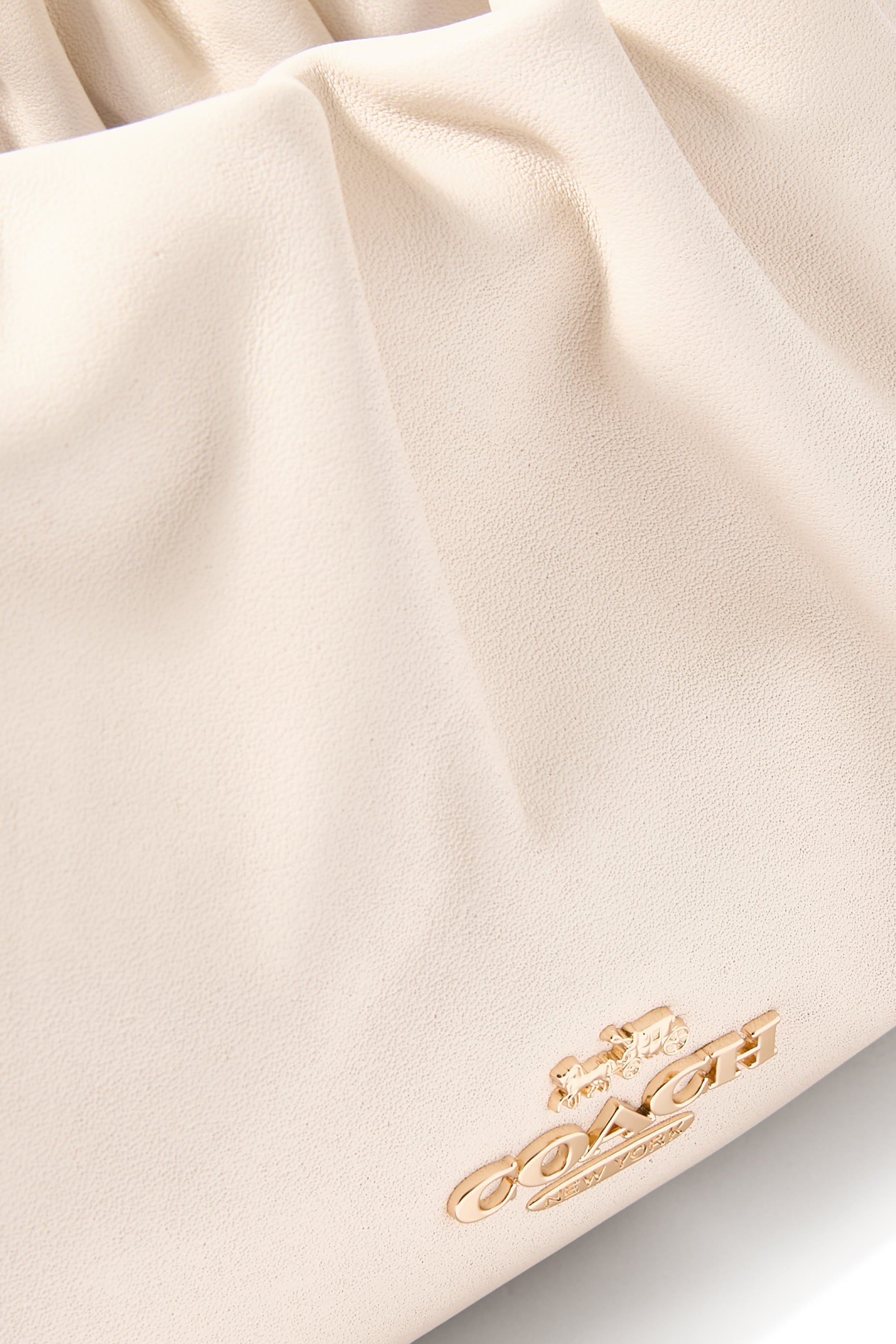 حقيبة كتف فاي